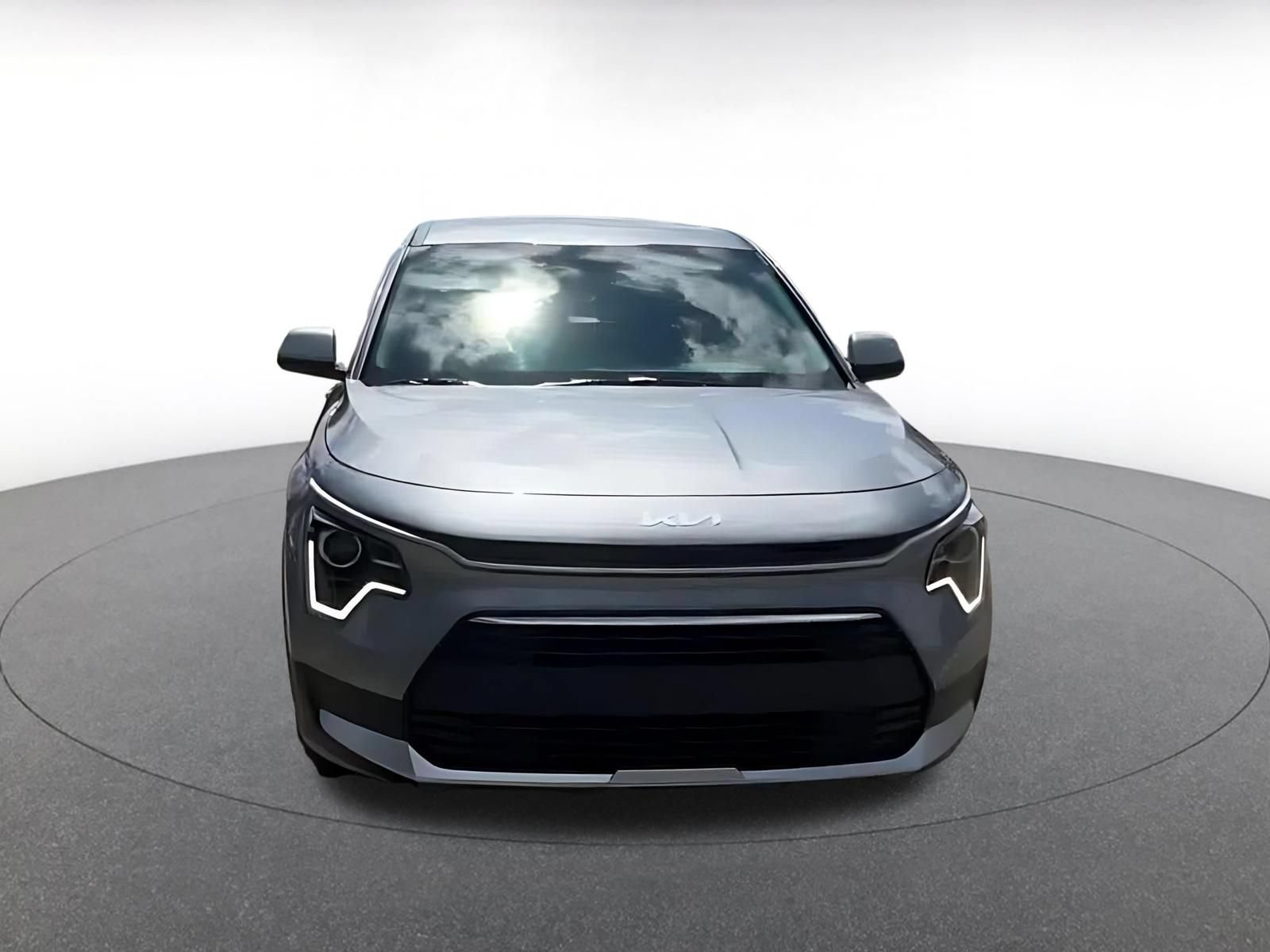 Thumbnail: 2026 Kia Niro - 4
