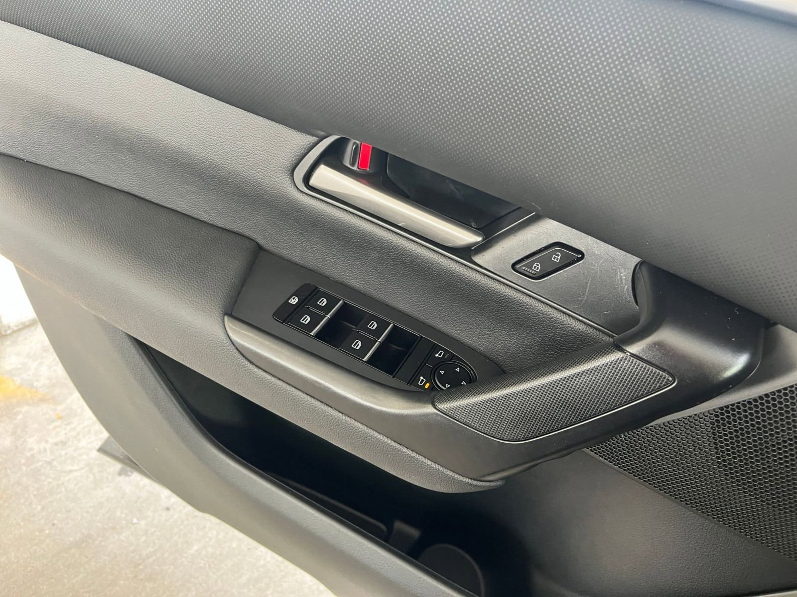 Thumbnail: 2025 Mazda CX-50 - 20