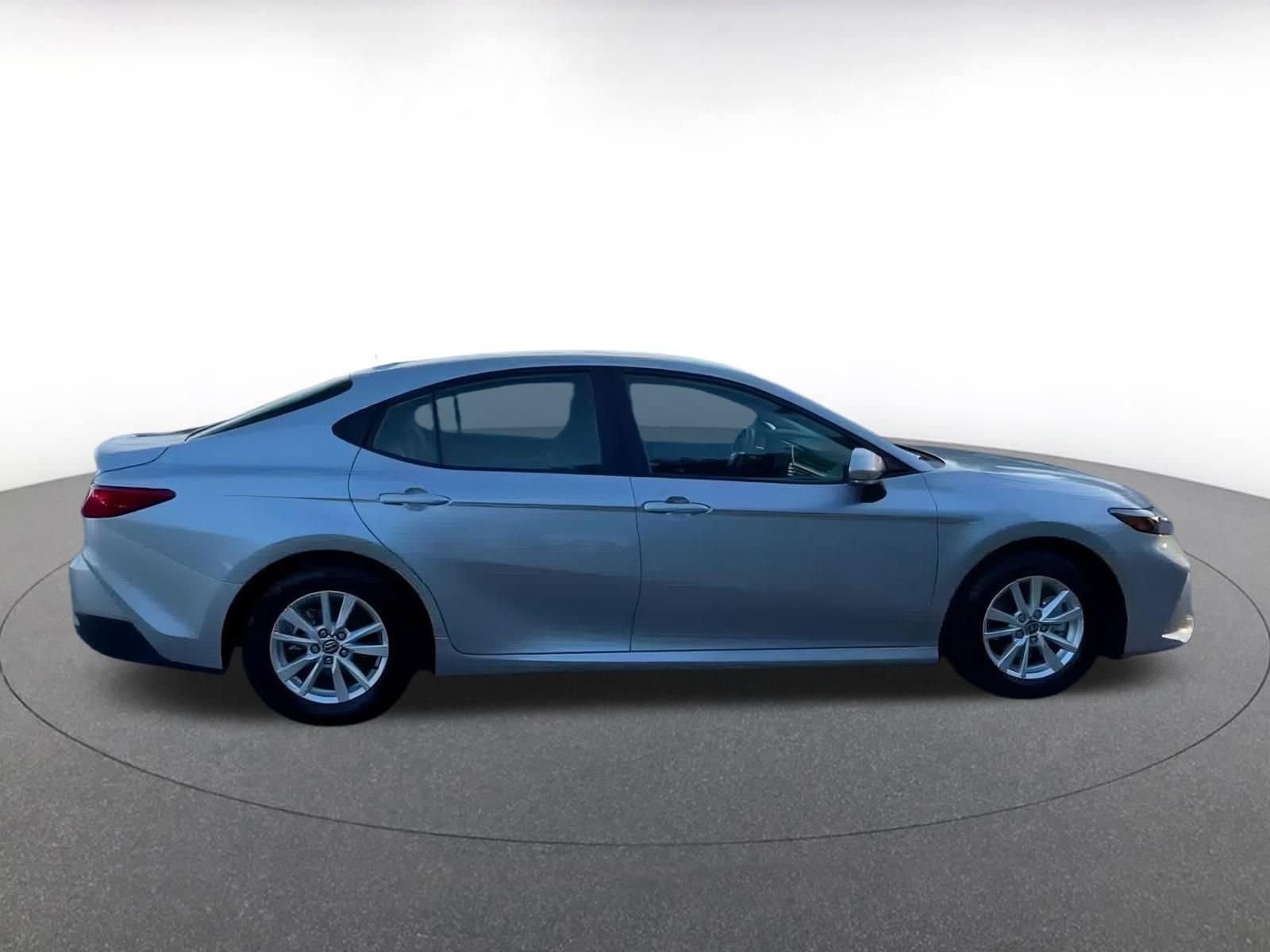 Thumbnail: 2025 Toyota Camry - 16