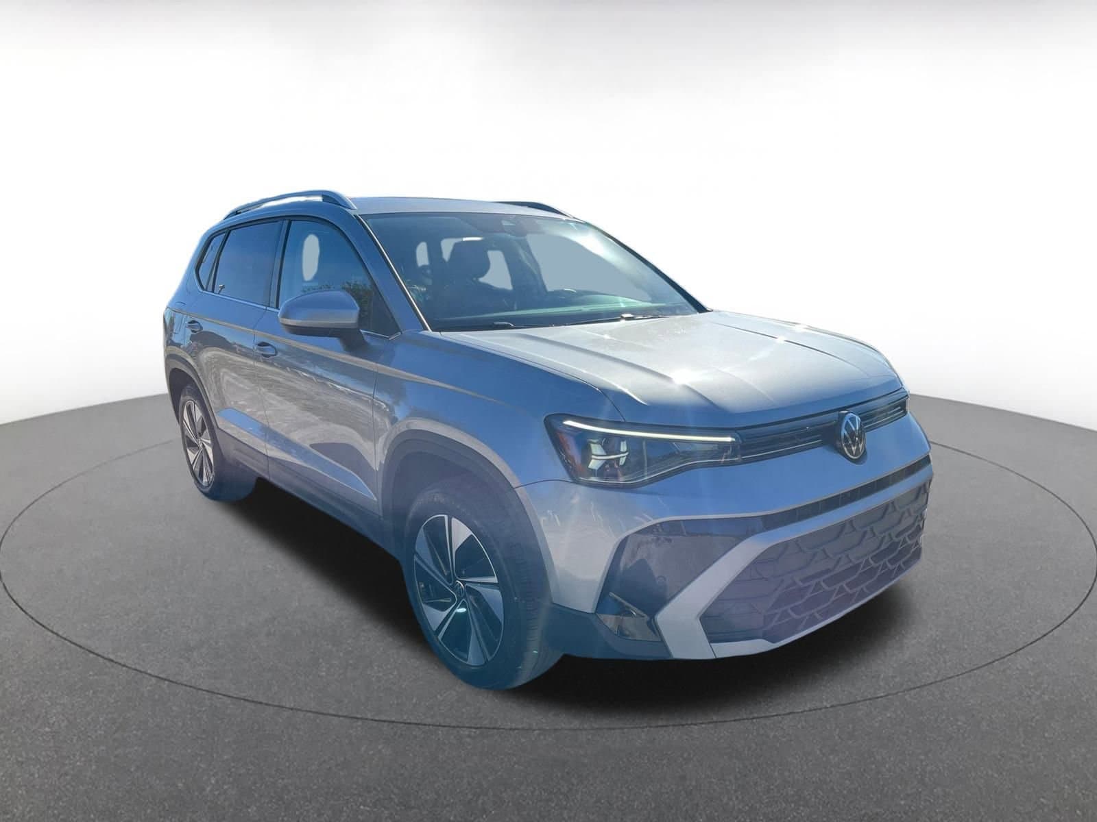 Thumbnail: 2025 Volkswagen Taos - 1