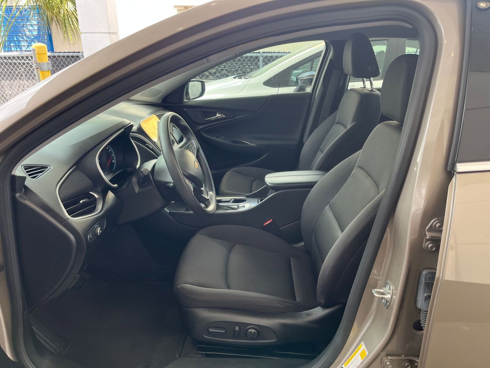 Thumbnail: 2024 Chevrolet Malibu - 27