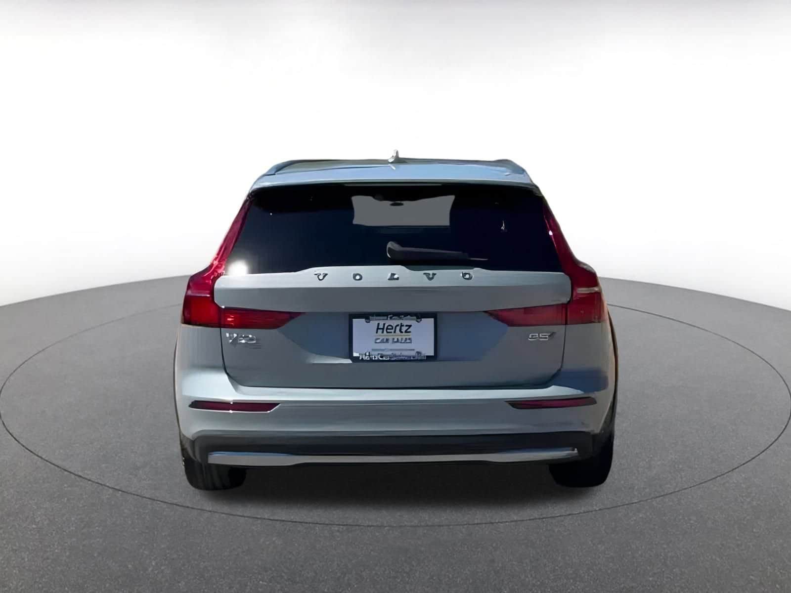 Thumbnail: 2025 Volvo S60 - 12