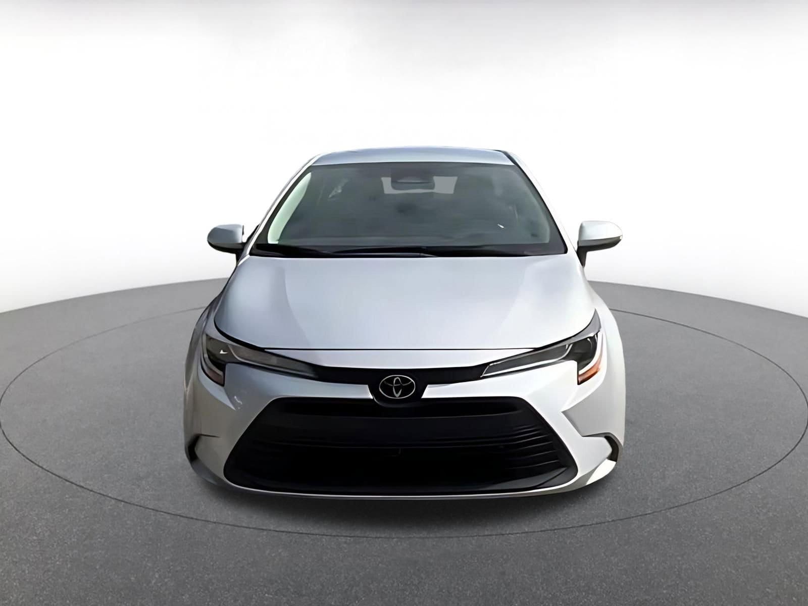 Thumbnail: 2025 Toyota Corolla - 4