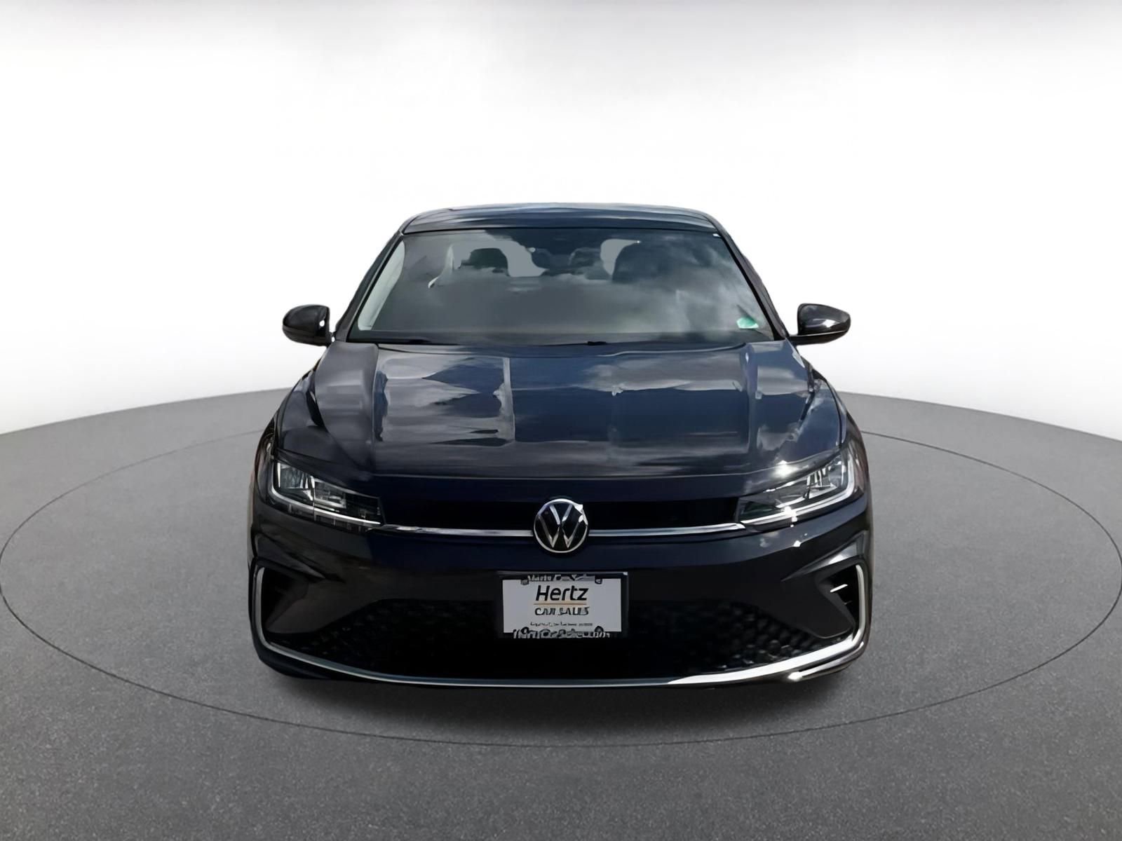 Thumbnail: 2025 Volkswagen Jetta - 4