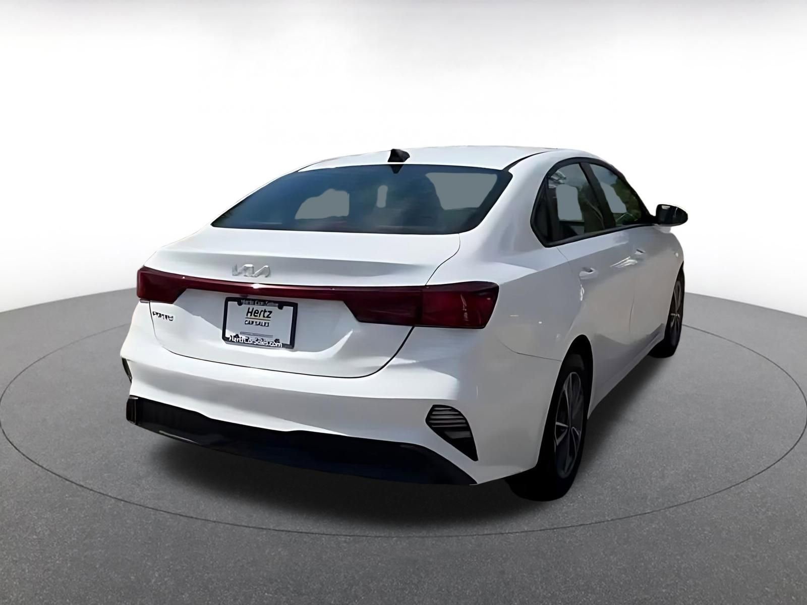Thumbnail: 2024 Kia Forte - 14