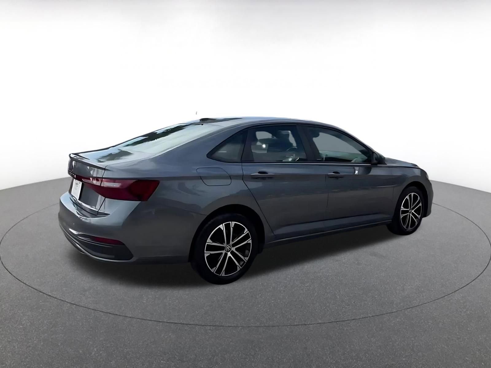 Thumbnail: 2025 Volkswagen Jetta - 14