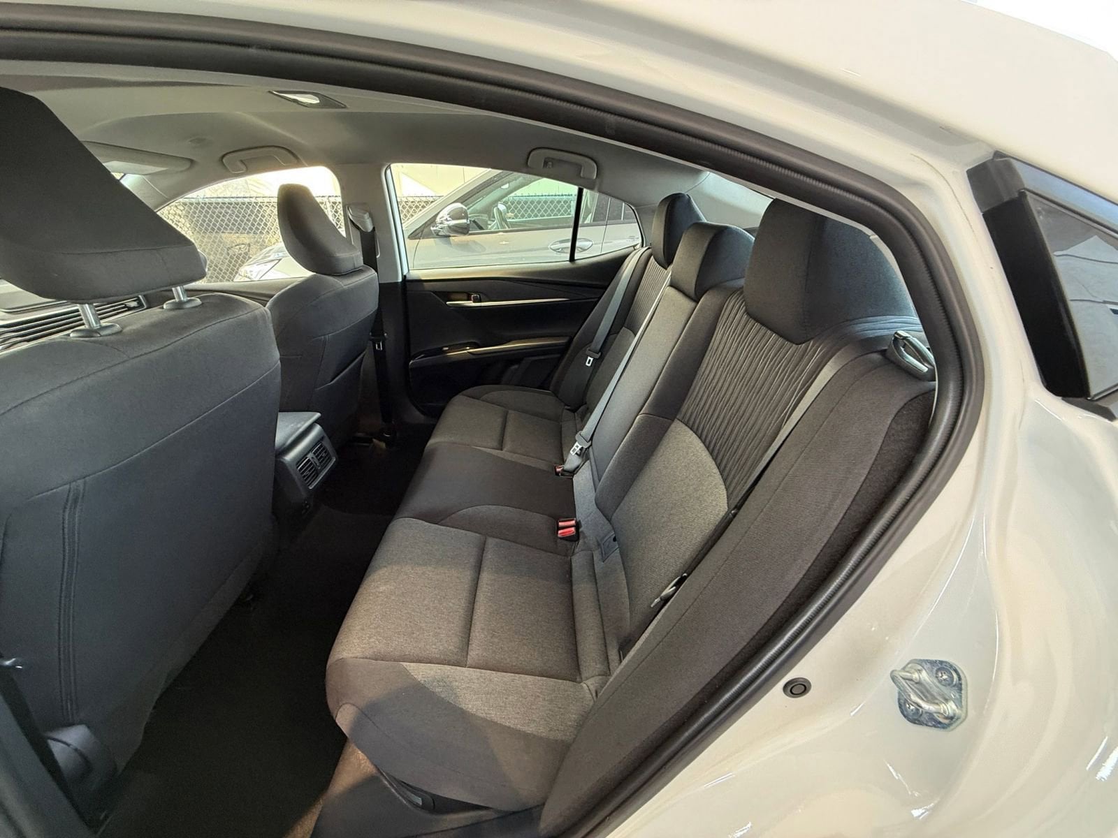 Thumbnail: 2025 Toyota Camry - 25