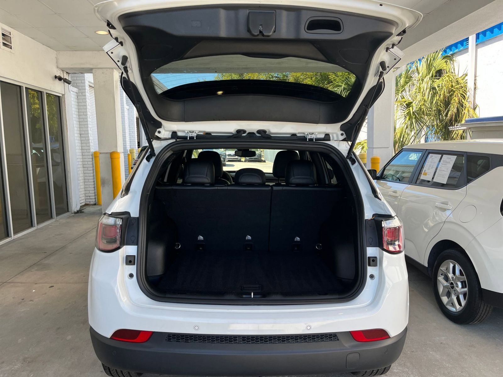 Thumbnail: 2025 Jeep Compass - 32