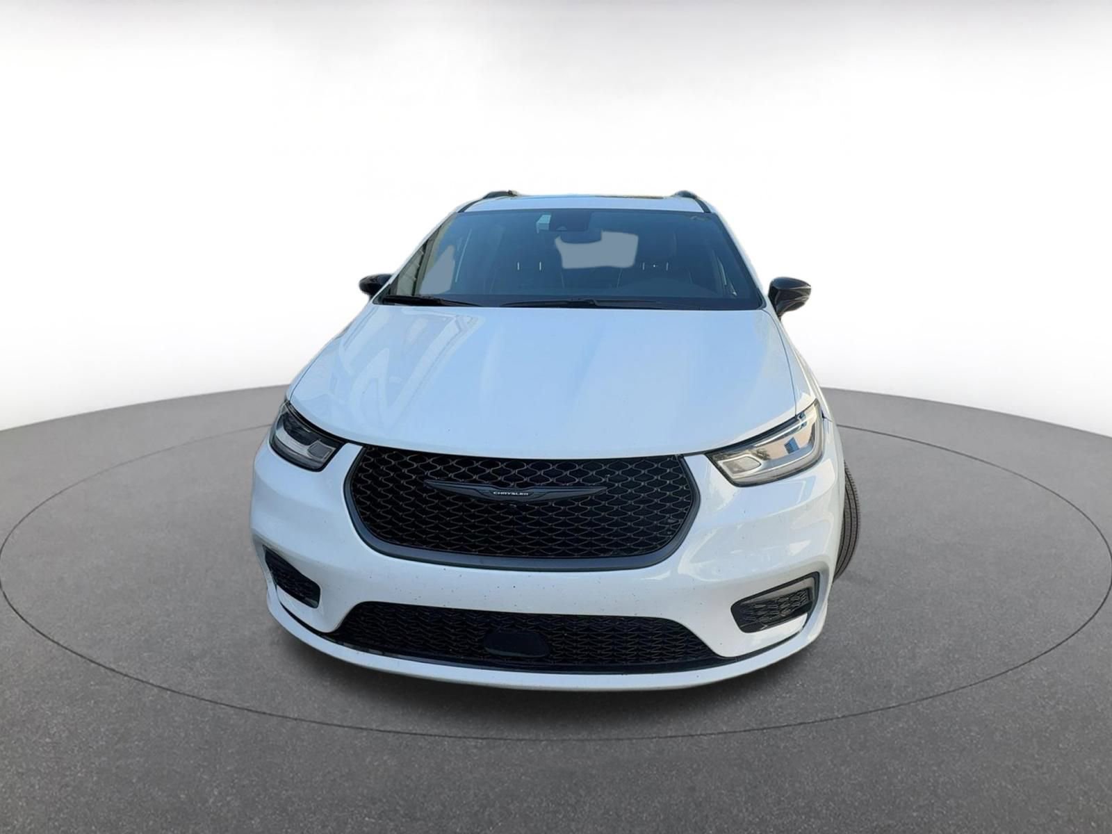 Thumbnail: 2025 Chrysler Pacifica - 3