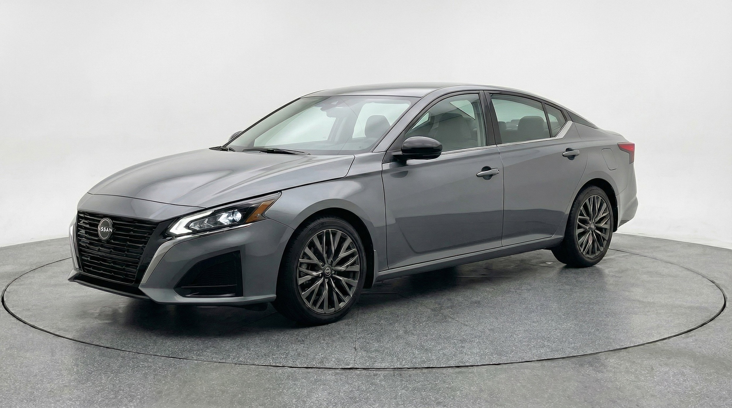 Thumbnail: 2025 Nissan Altima - 3