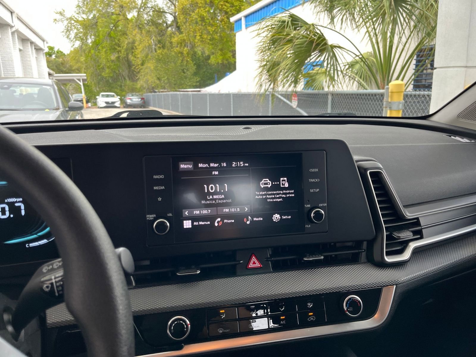 Thumbnail: 2025 Kia Sportage - 17