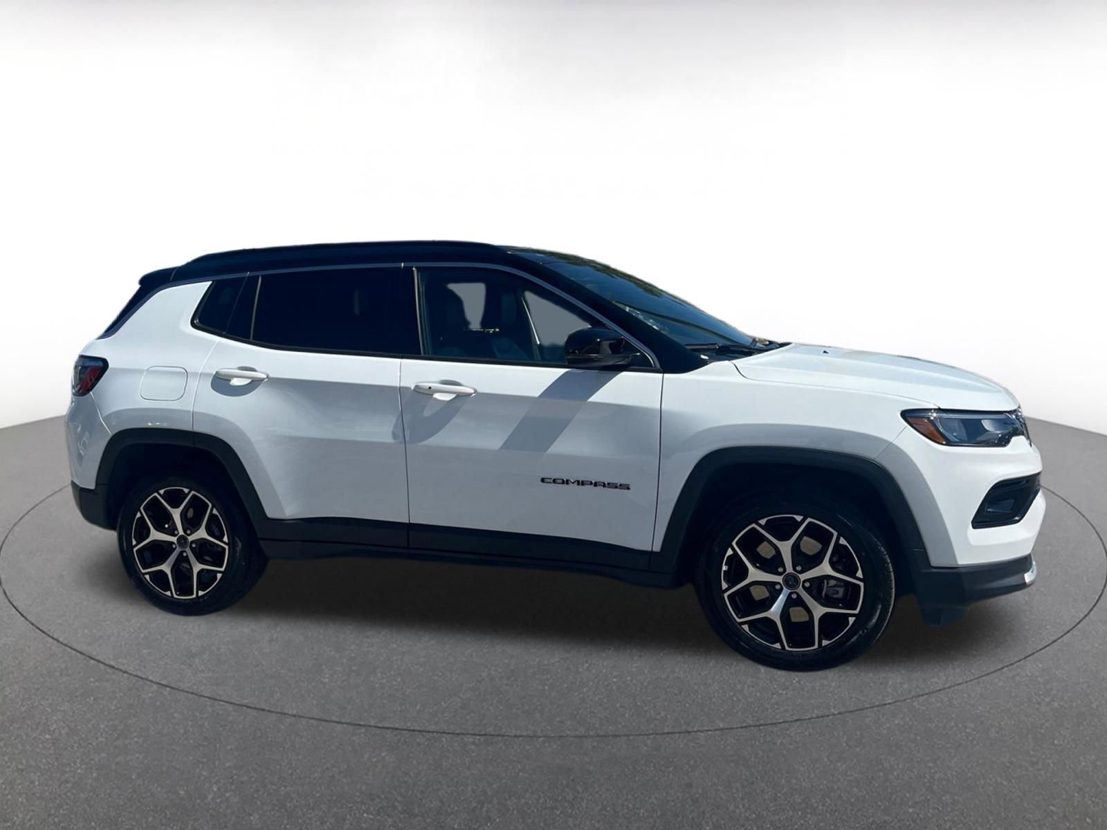 Thumbnail: 2025 Jeep Compass - 15