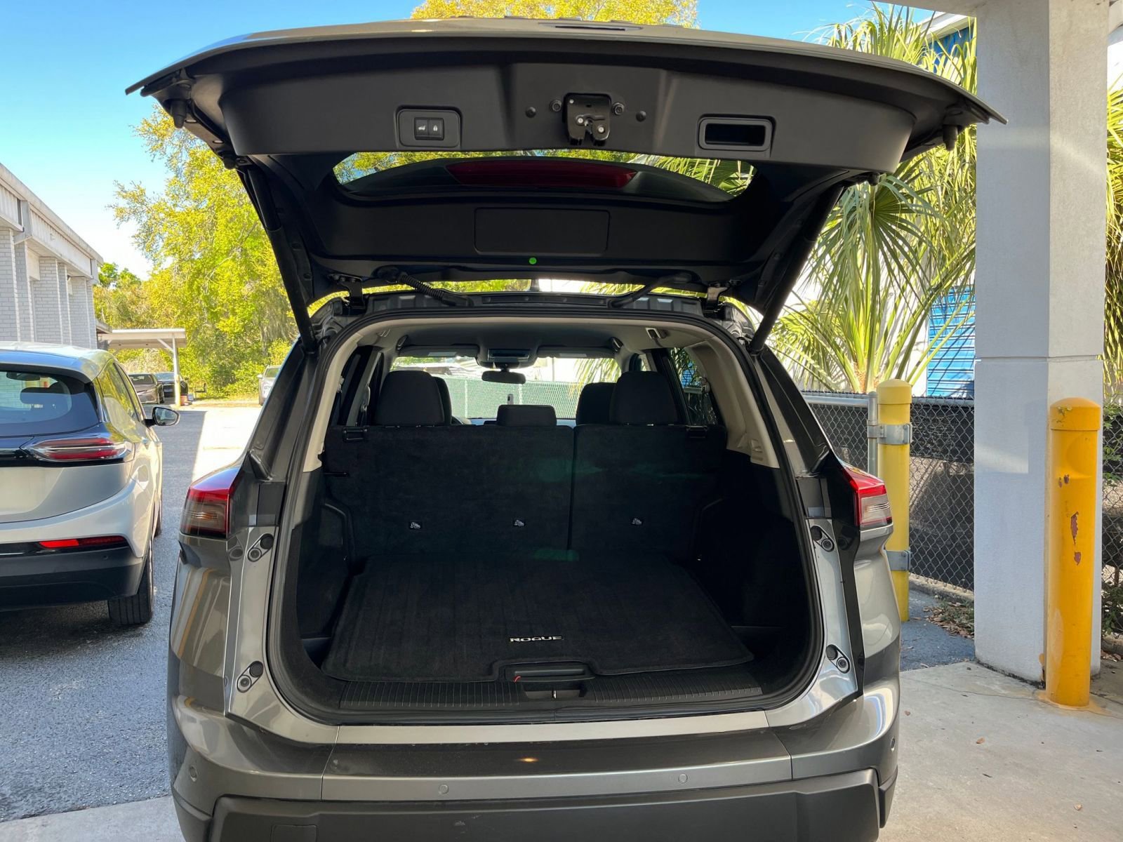 Thumbnail: 2025 Nissan Rogue - 32