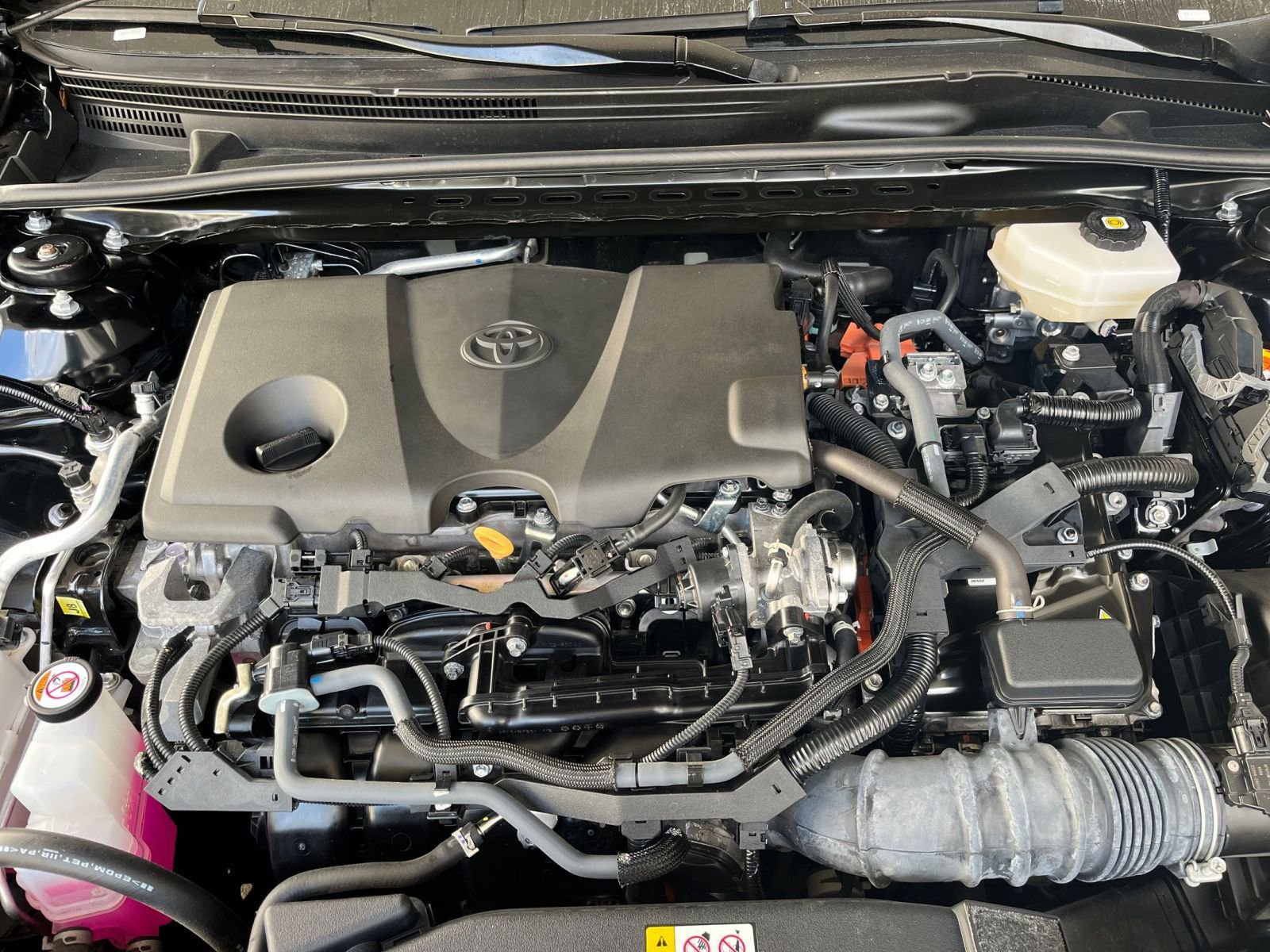 Thumbnail: 2025 Toyota Camry - 32