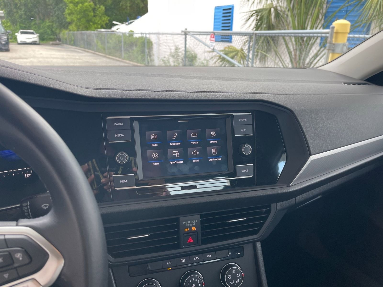 Thumbnail: 2024 Volkswagen Jetta - 21