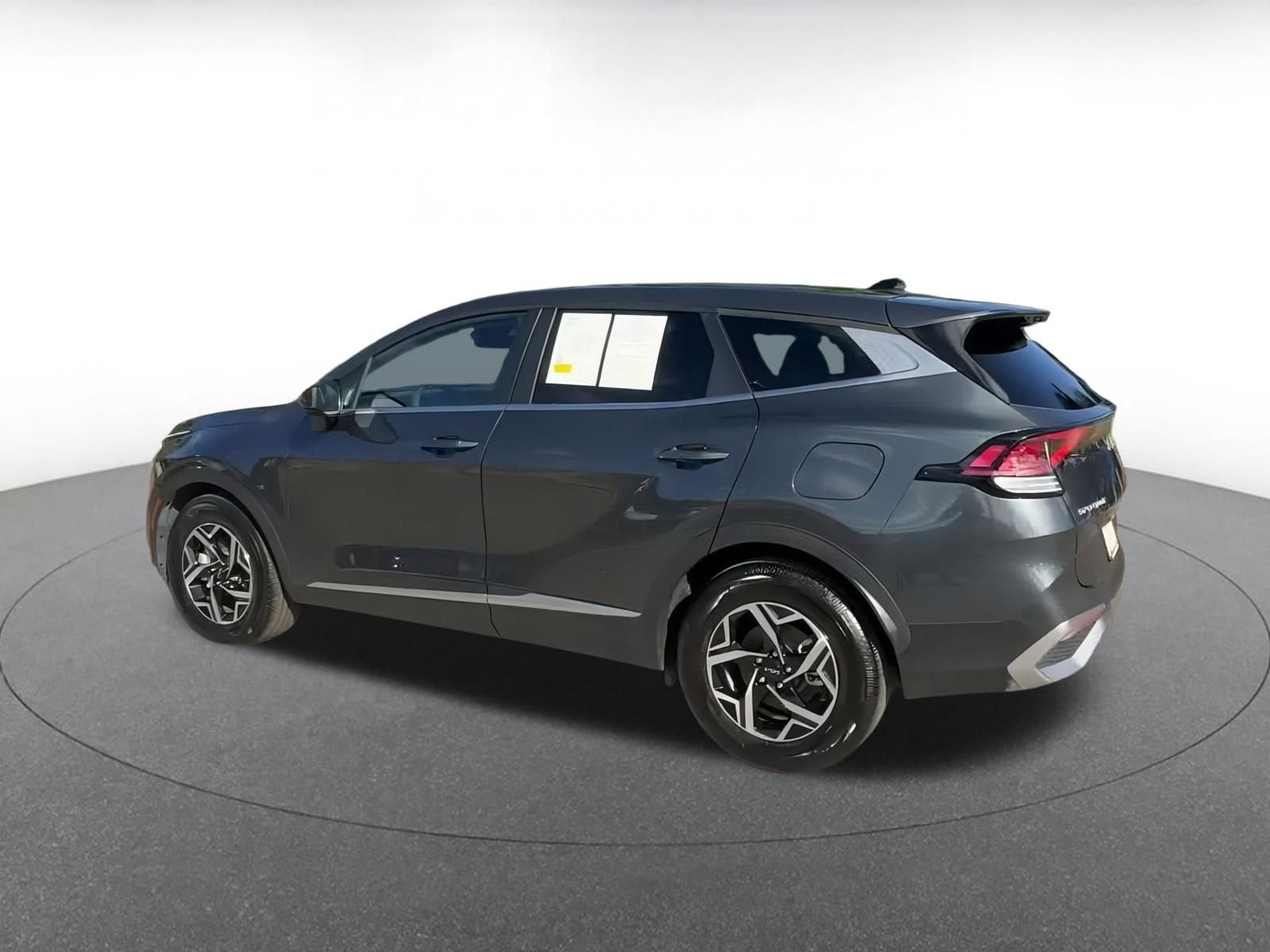 Thumbnail: 2025 Kia Sportage - 10