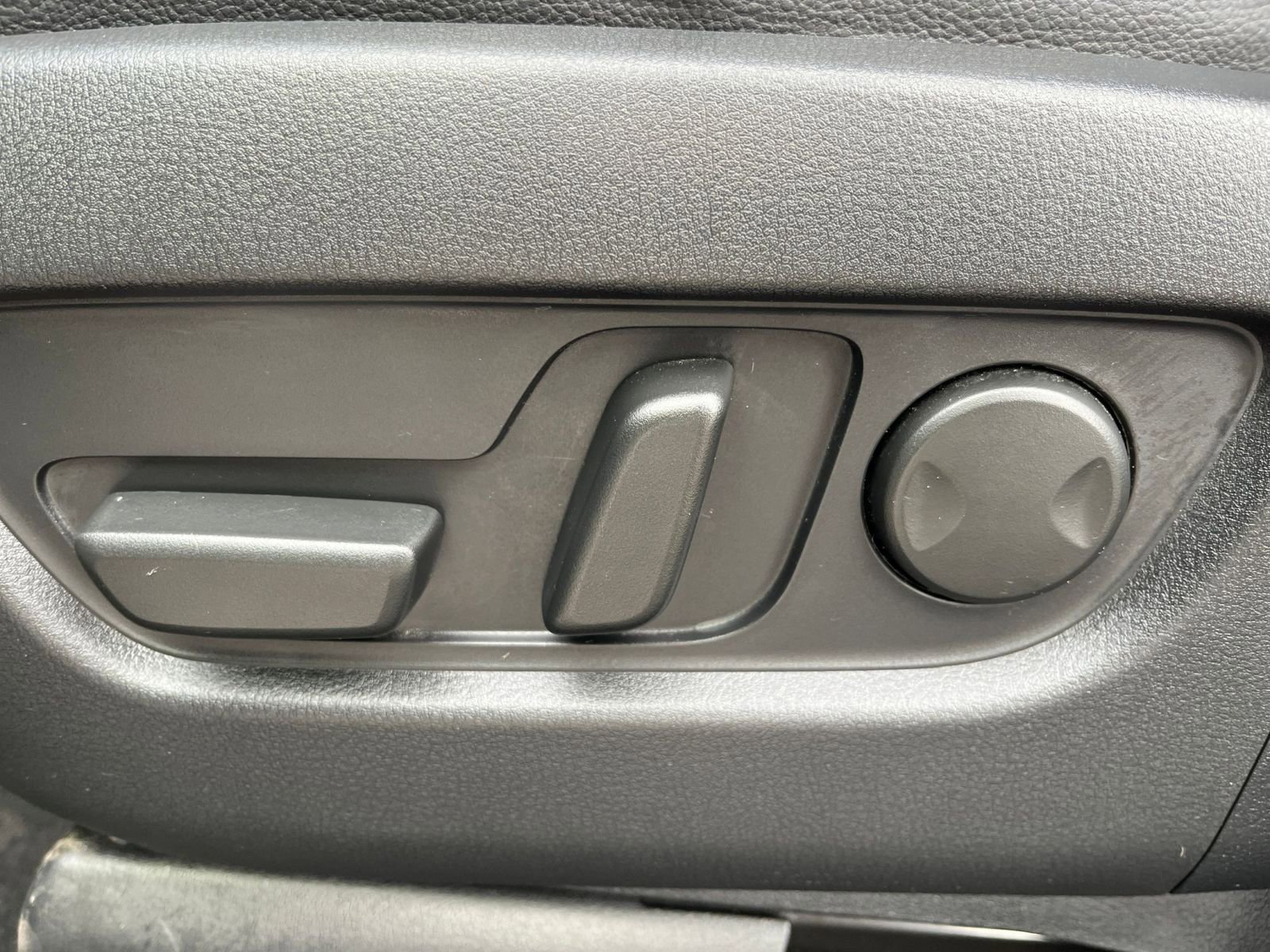 Thumbnail: 2025 Mazda CX-70 - 23