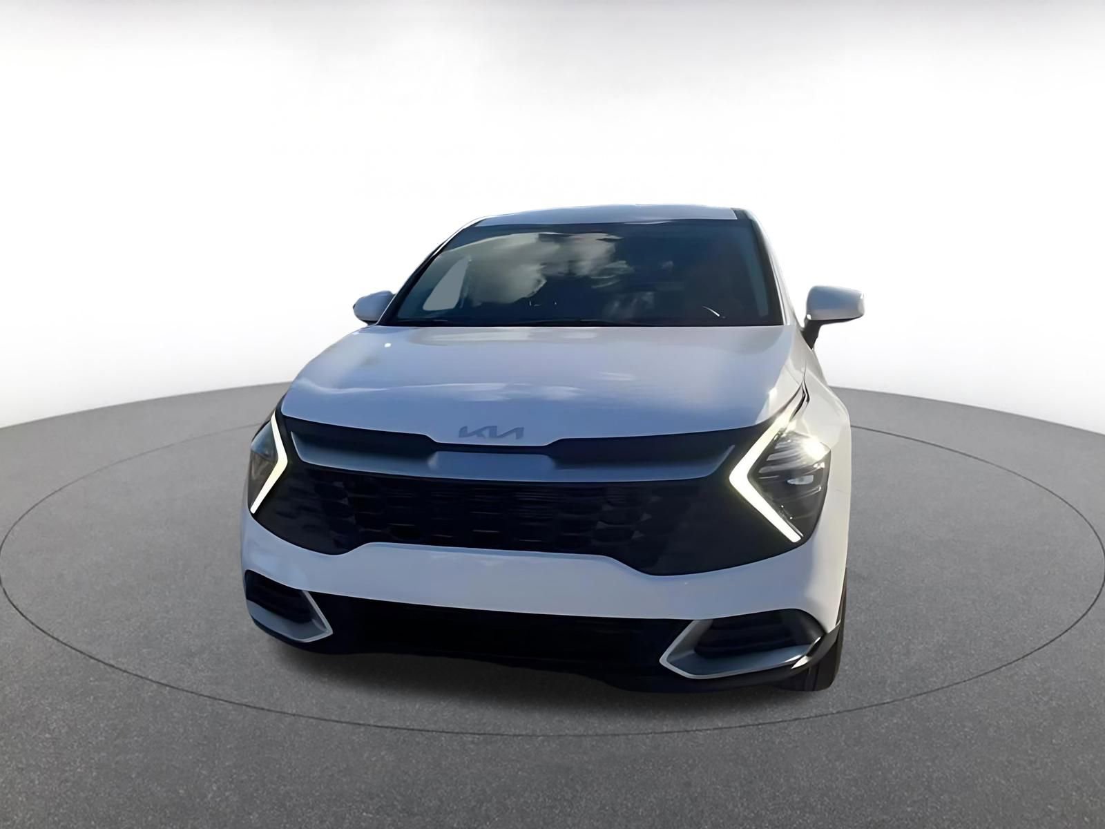 Thumbnail: 2025 Kia Sportage - 4