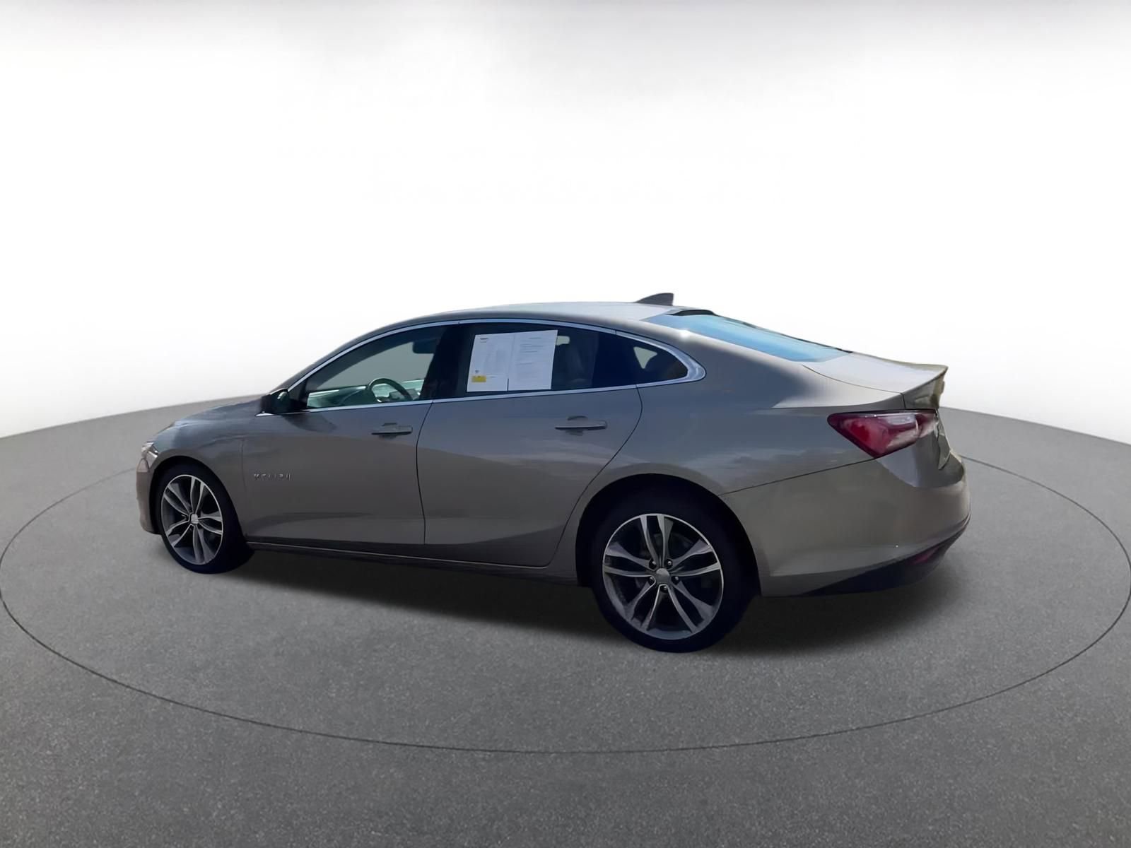 Thumbnail: 2024 Chevrolet Malibu - 10