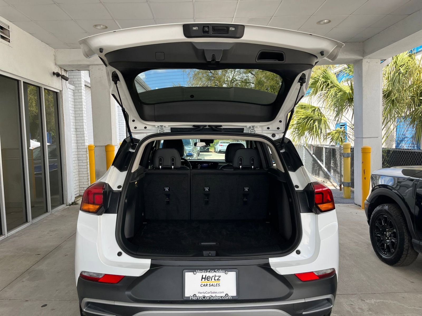 Thumbnail: 2025 Buick Encore GX - 31