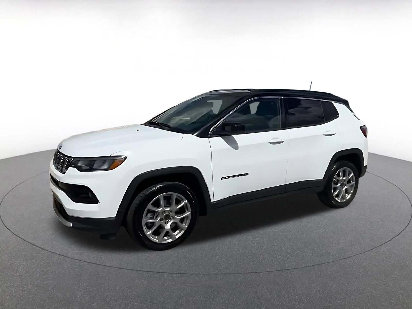 Thumbnail: 2025 Jeep Compass - 8
