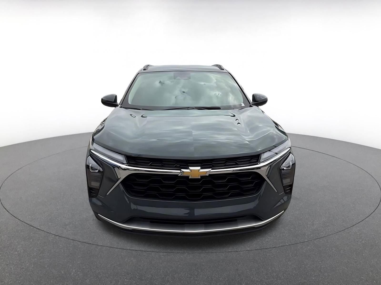 Thumbnail: 2025 Chevrolet Trax - 4