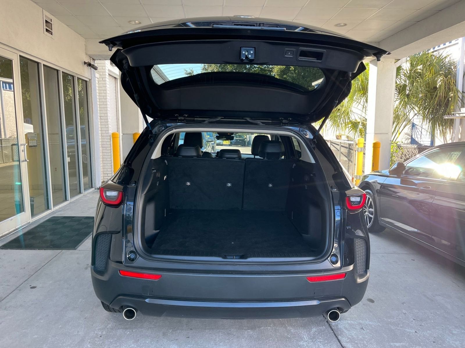 Thumbnail: 2025 Mazda CX-50 - 31