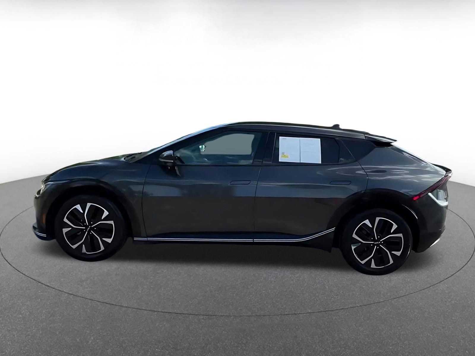Thumbnail: 2023 Kia EV6 - 9