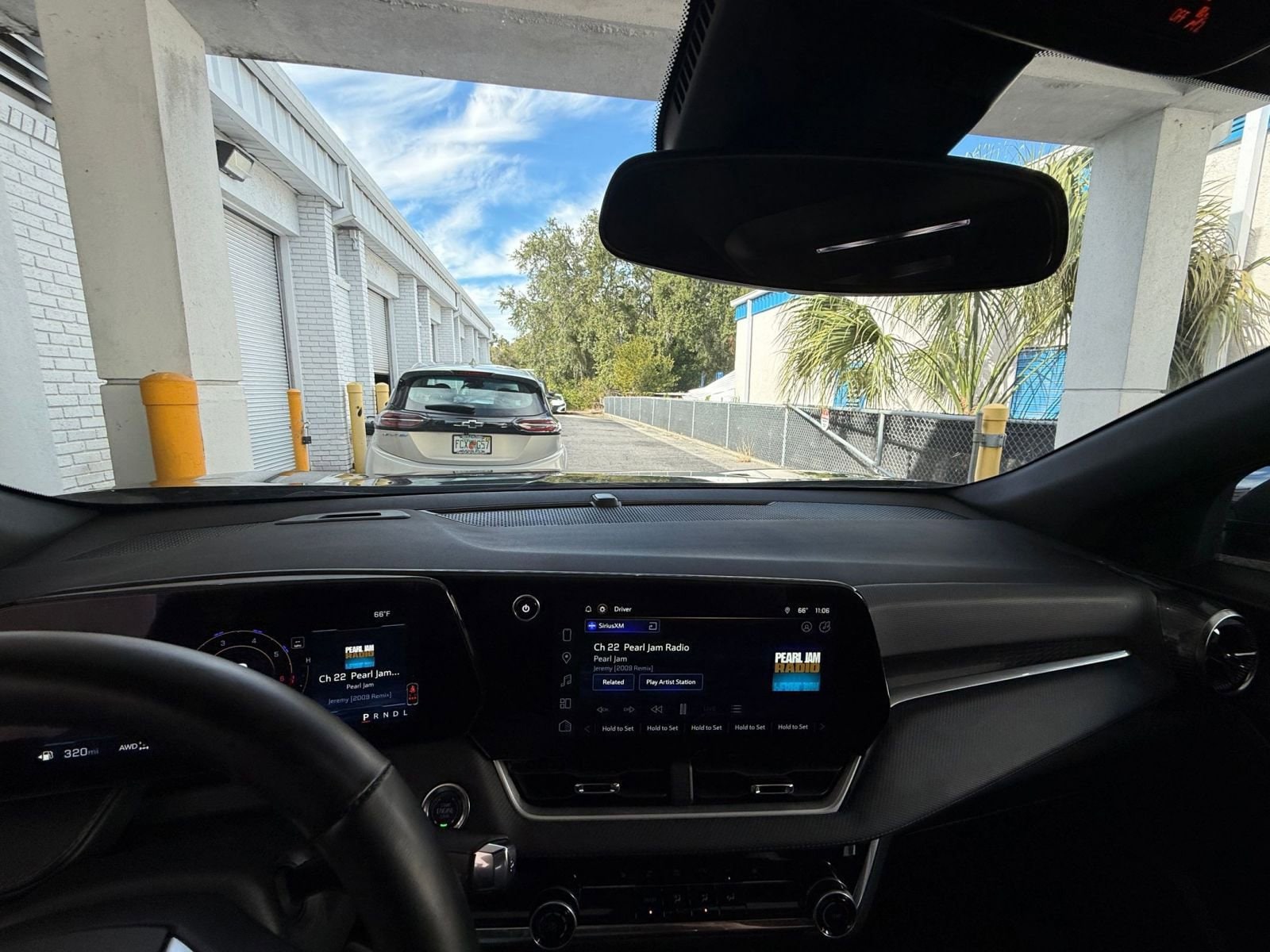 Thumbnail: 2025 Chevrolet Equinox - 31