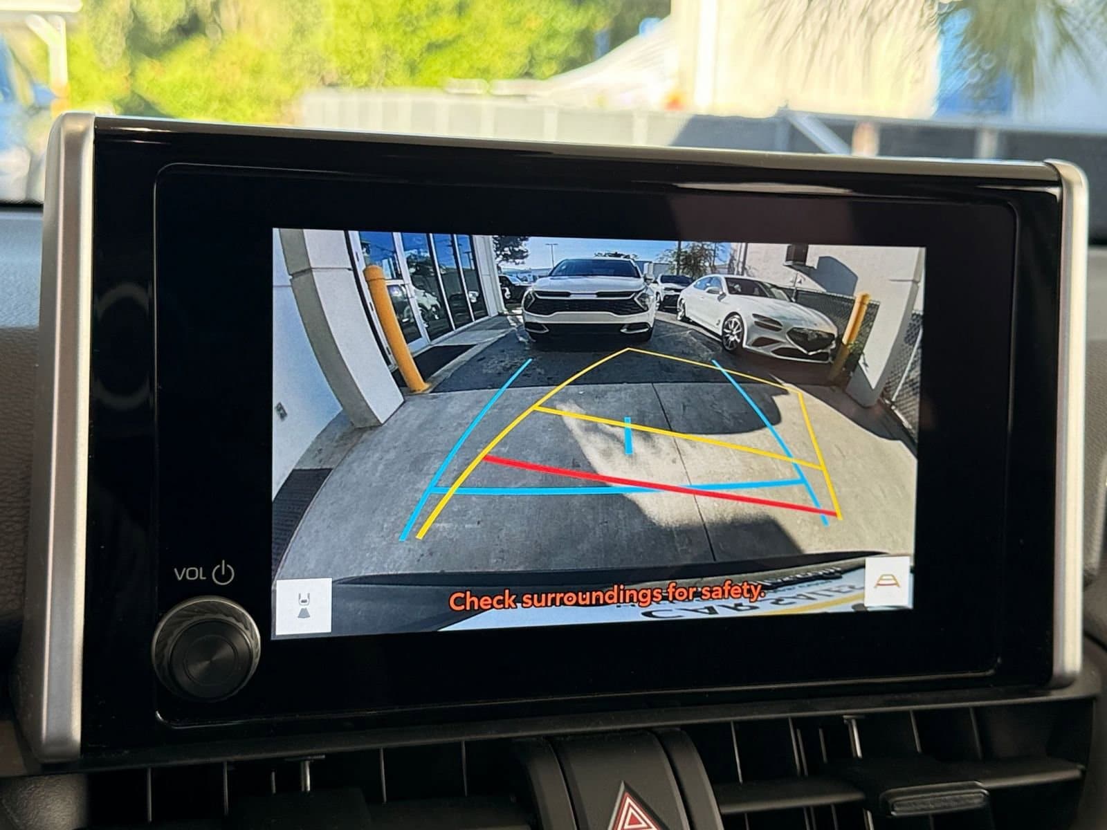 Thumbnail: 2025 Toyota RAV4 - 17