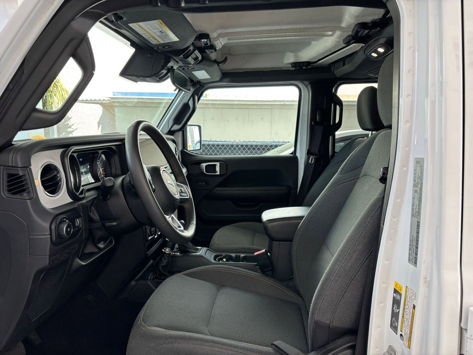 Thumbnail: 2025 Jeep Wrangler - 27