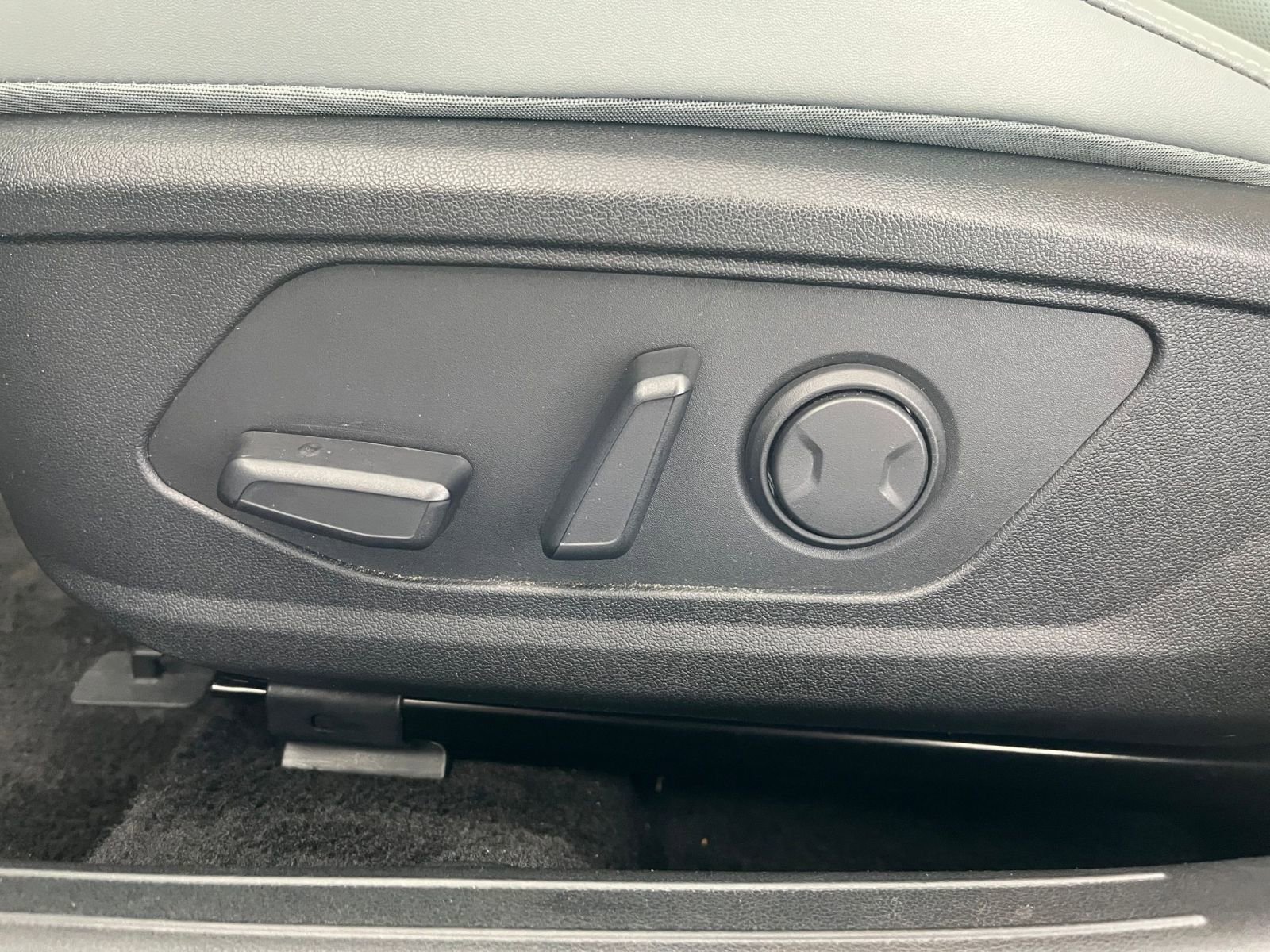 Thumbnail: 2025 Hyundai Elantra - 24