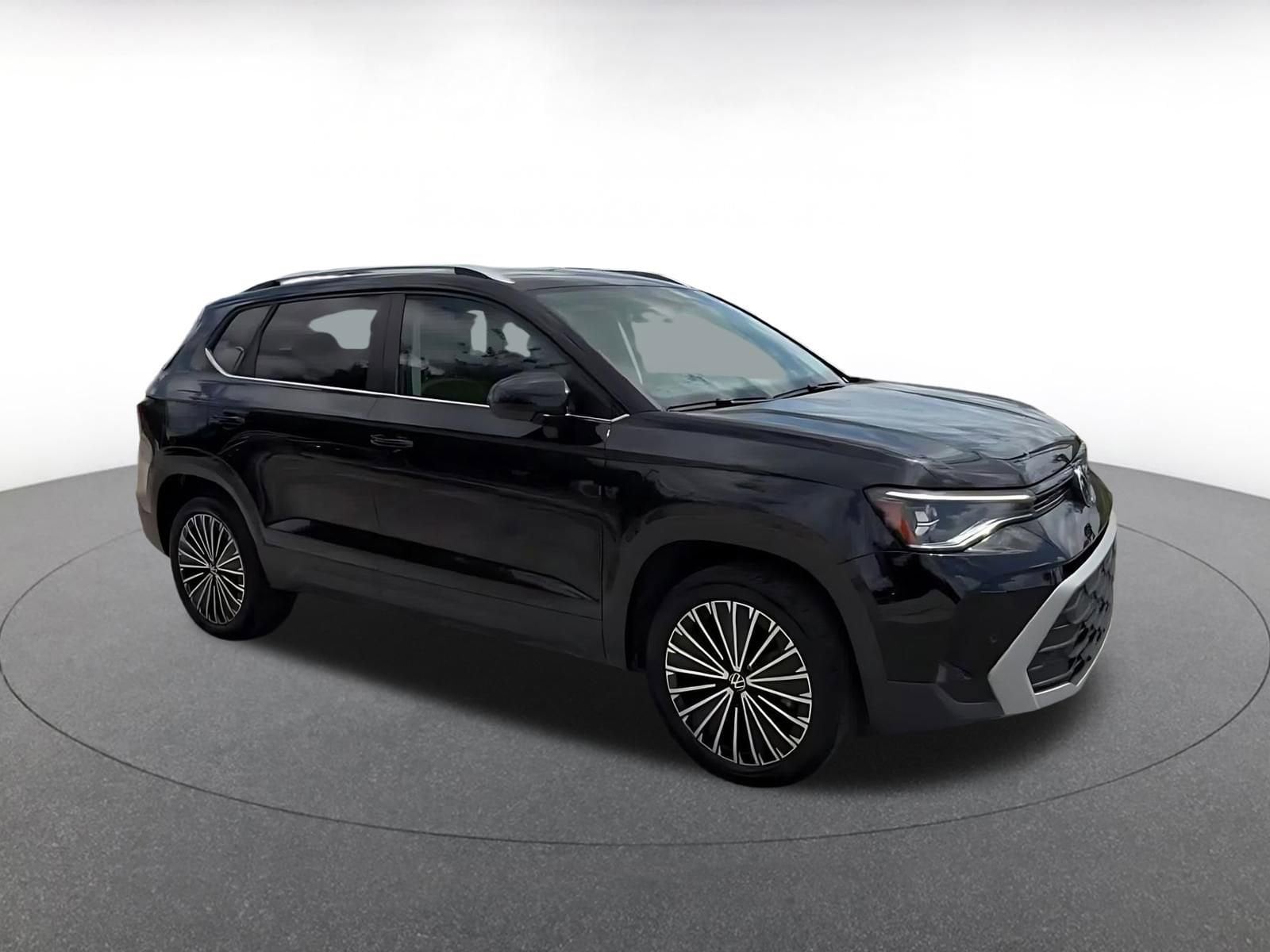 Thumbnail: 2025 Volkswagen Taos - 2