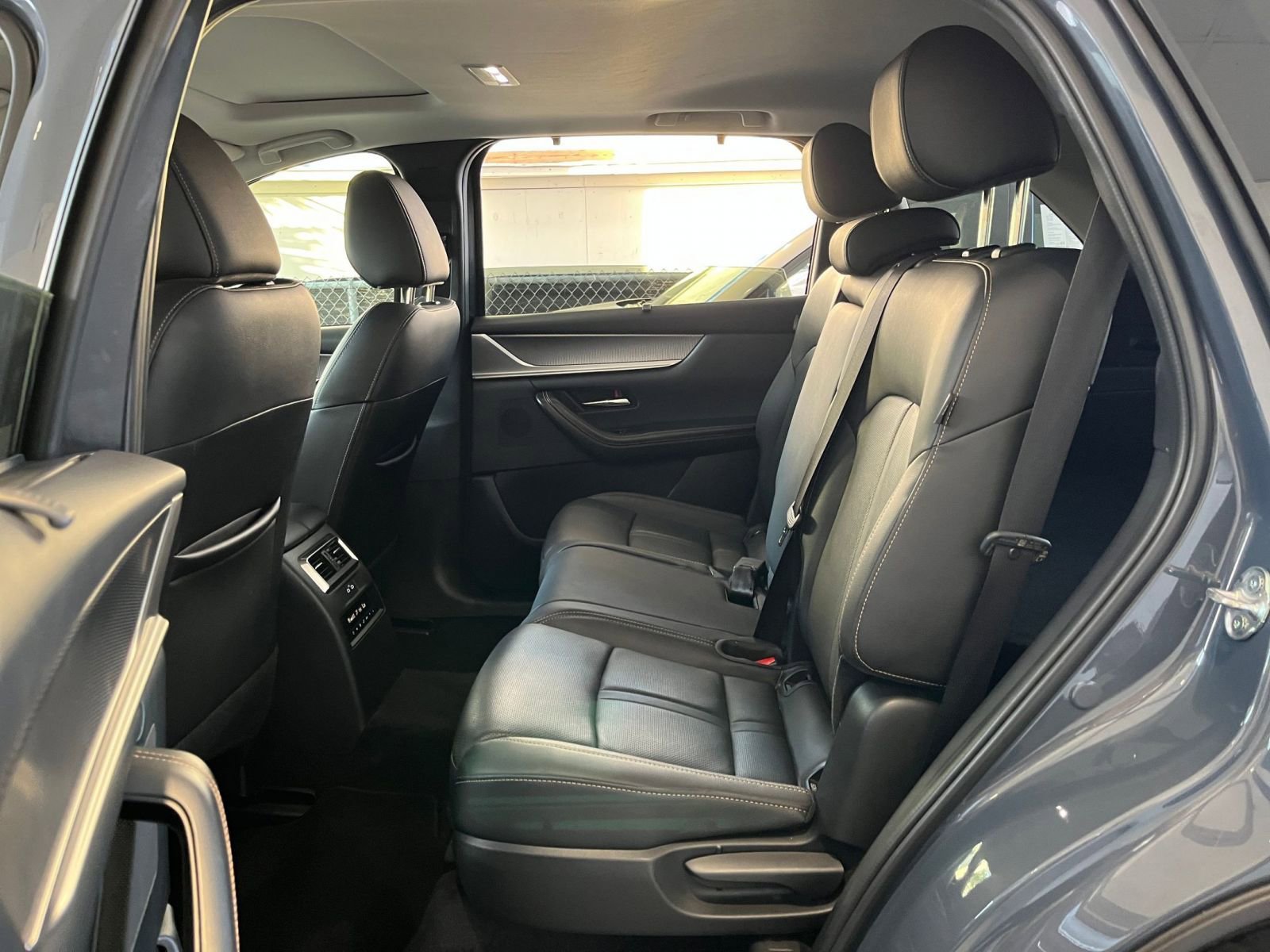 Thumbnail: 2025 Mazda CX-70 - 25