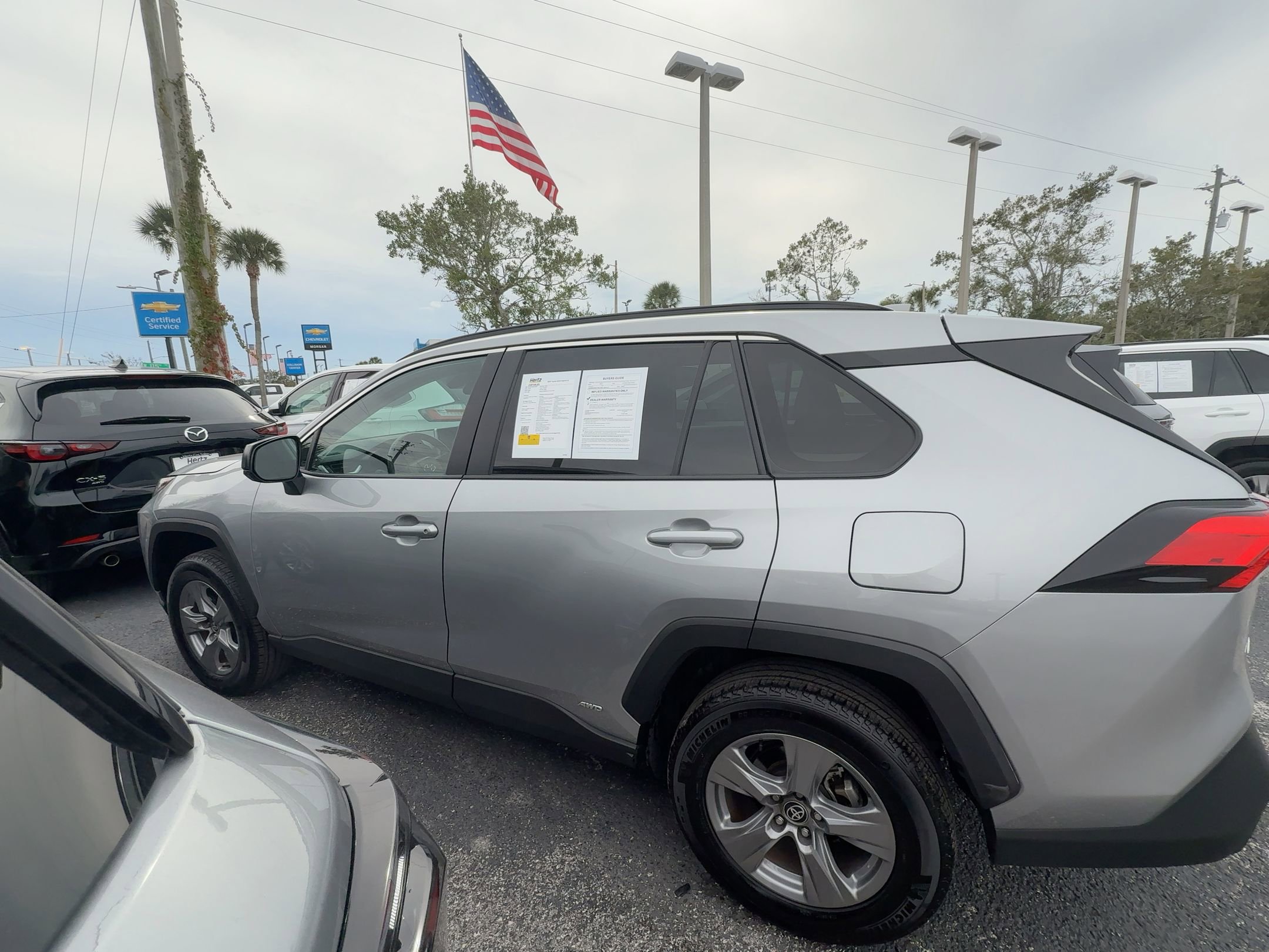 Thumbnail: 2025 Toyota RAV4 - 18