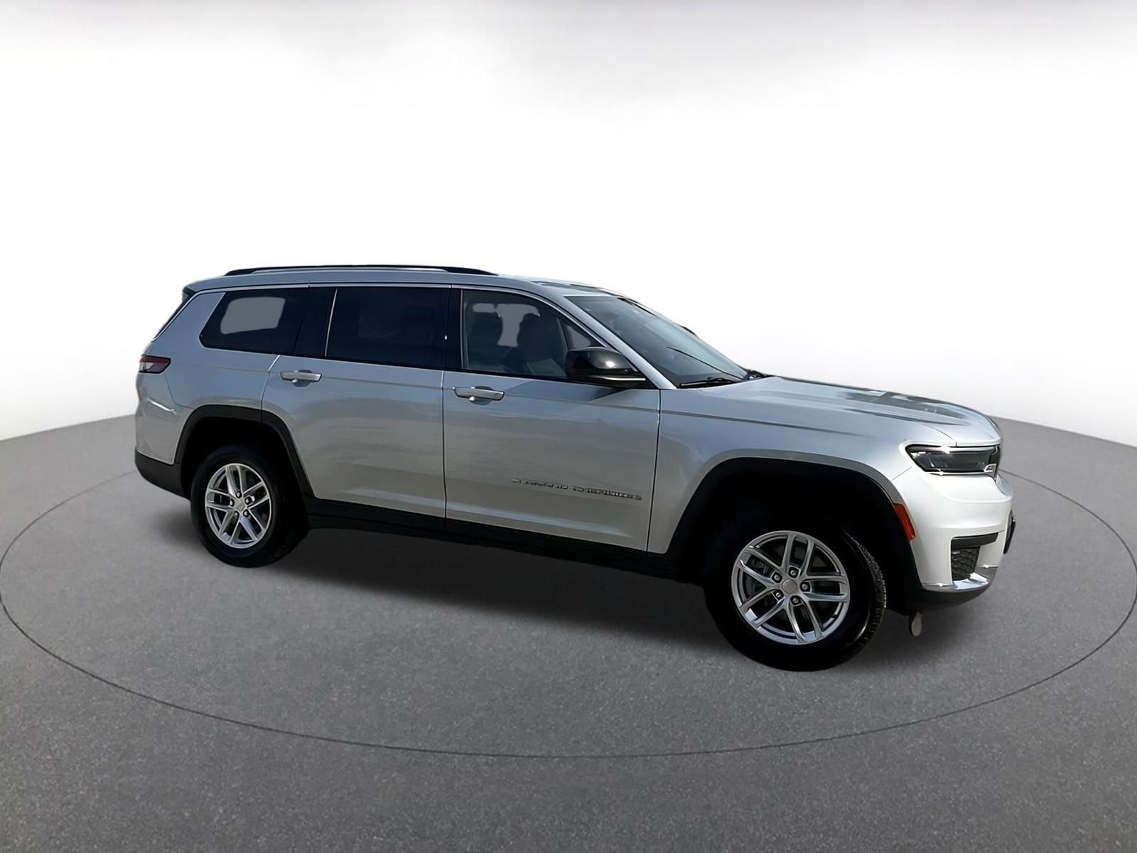 Thumbnail: 2023 Jeep Grand Cherokee - 1