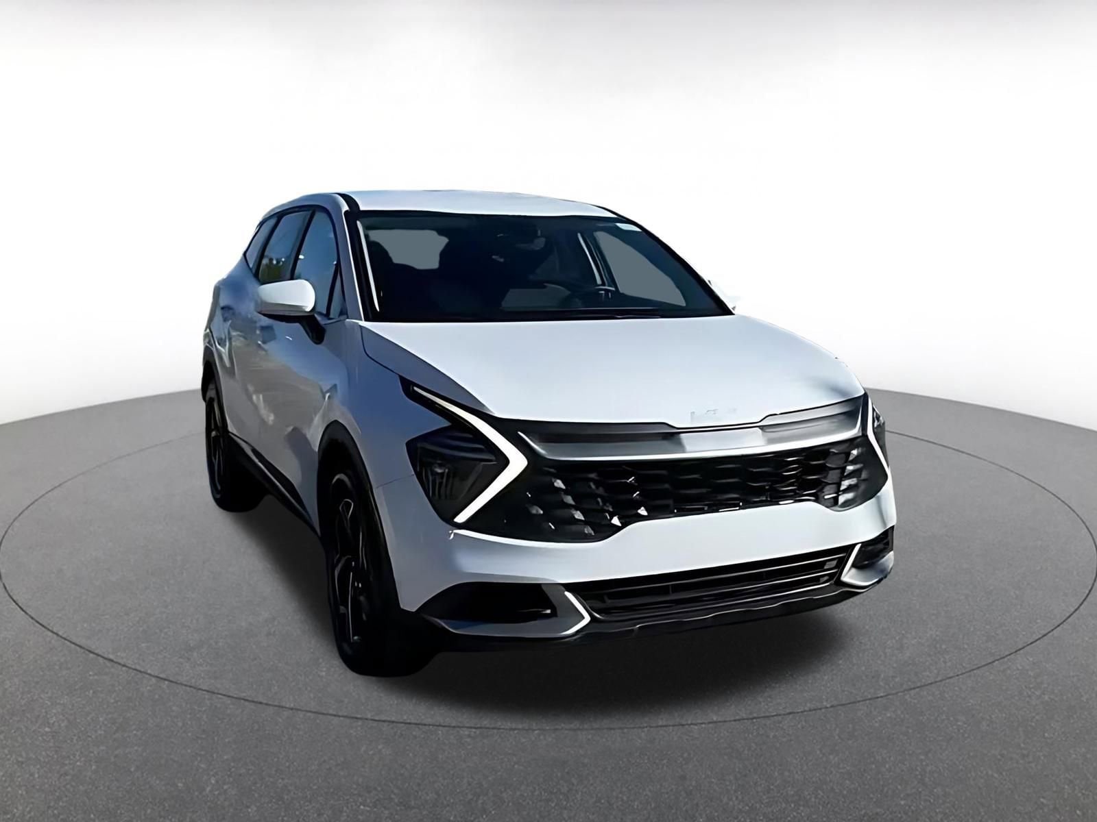 Thumbnail: 2025 Kia Sportage - 3