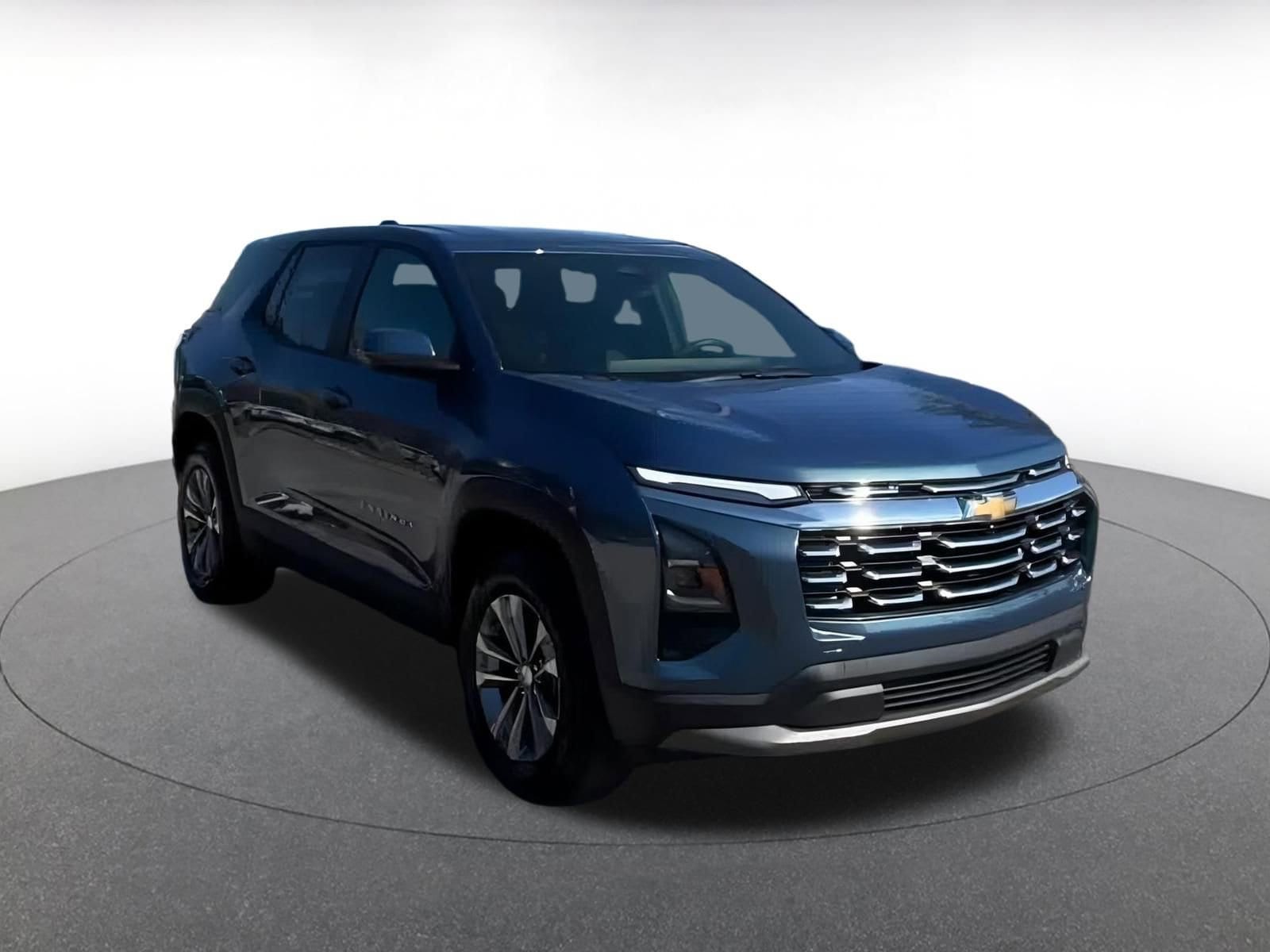 Thumbnail: 2025 Chevrolet Equinox - 3