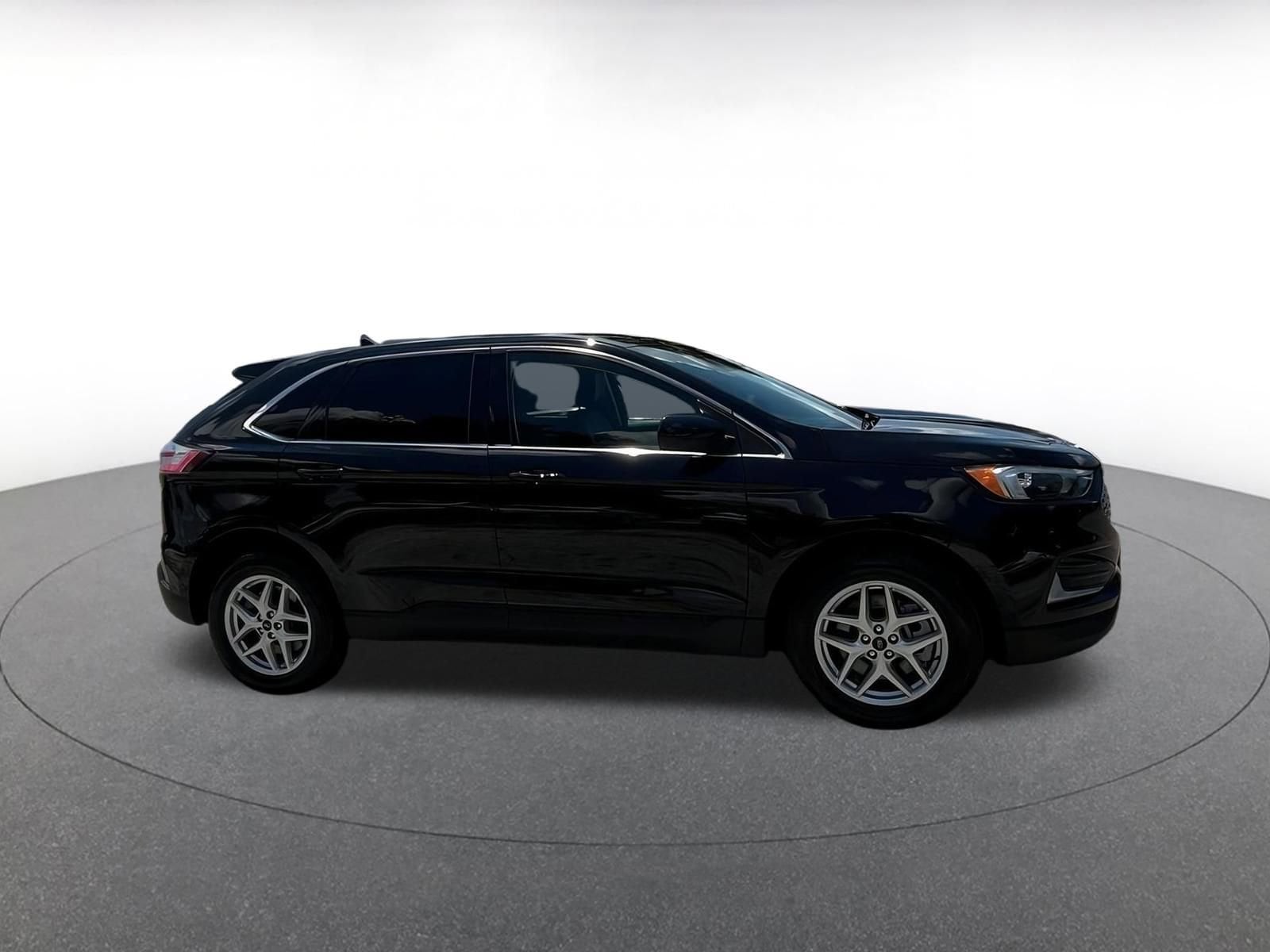 Thumbnail: 2024 Ford Edge - 1