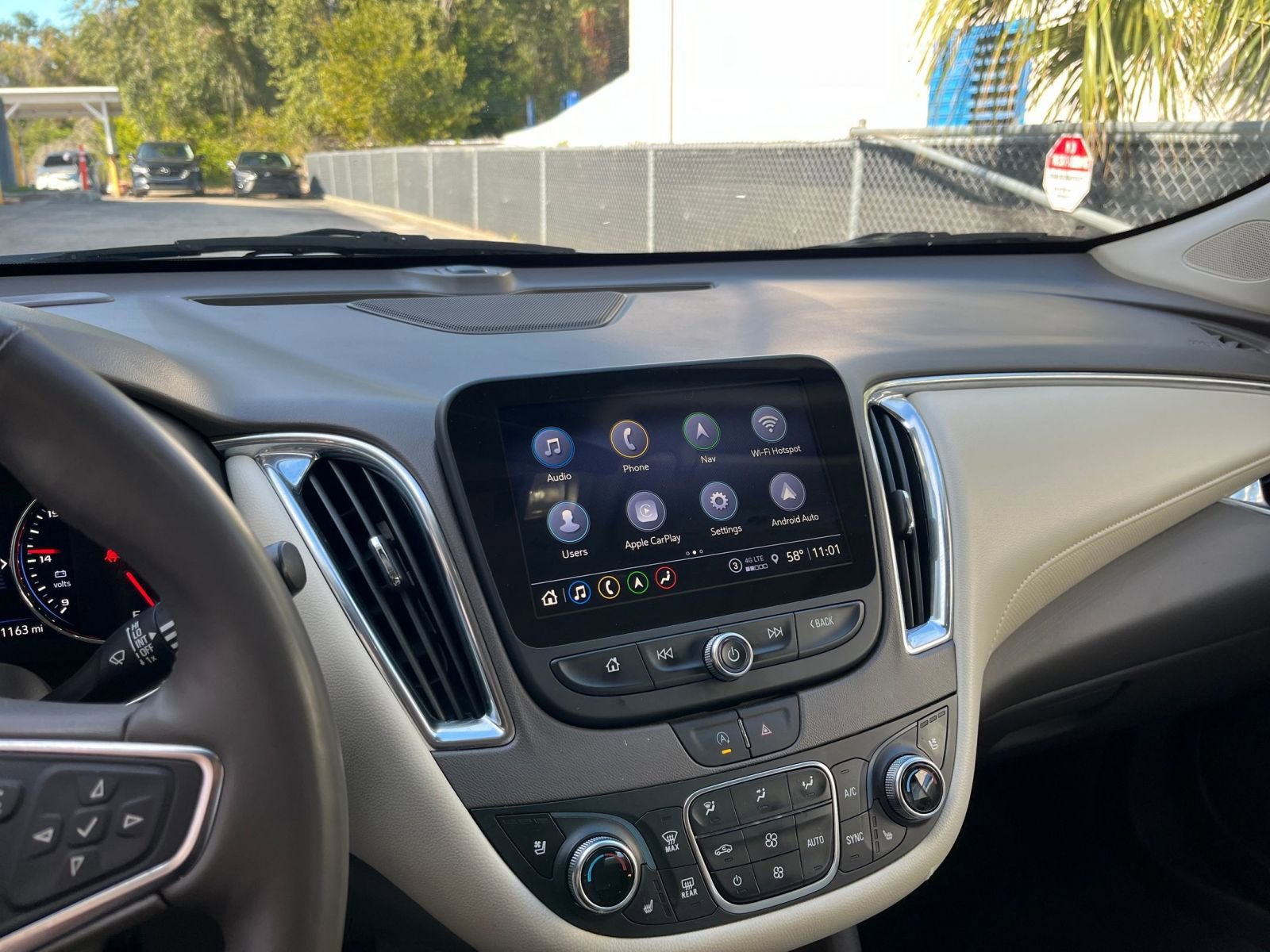 Thumbnail: 2024 Chevrolet Malibu - 21