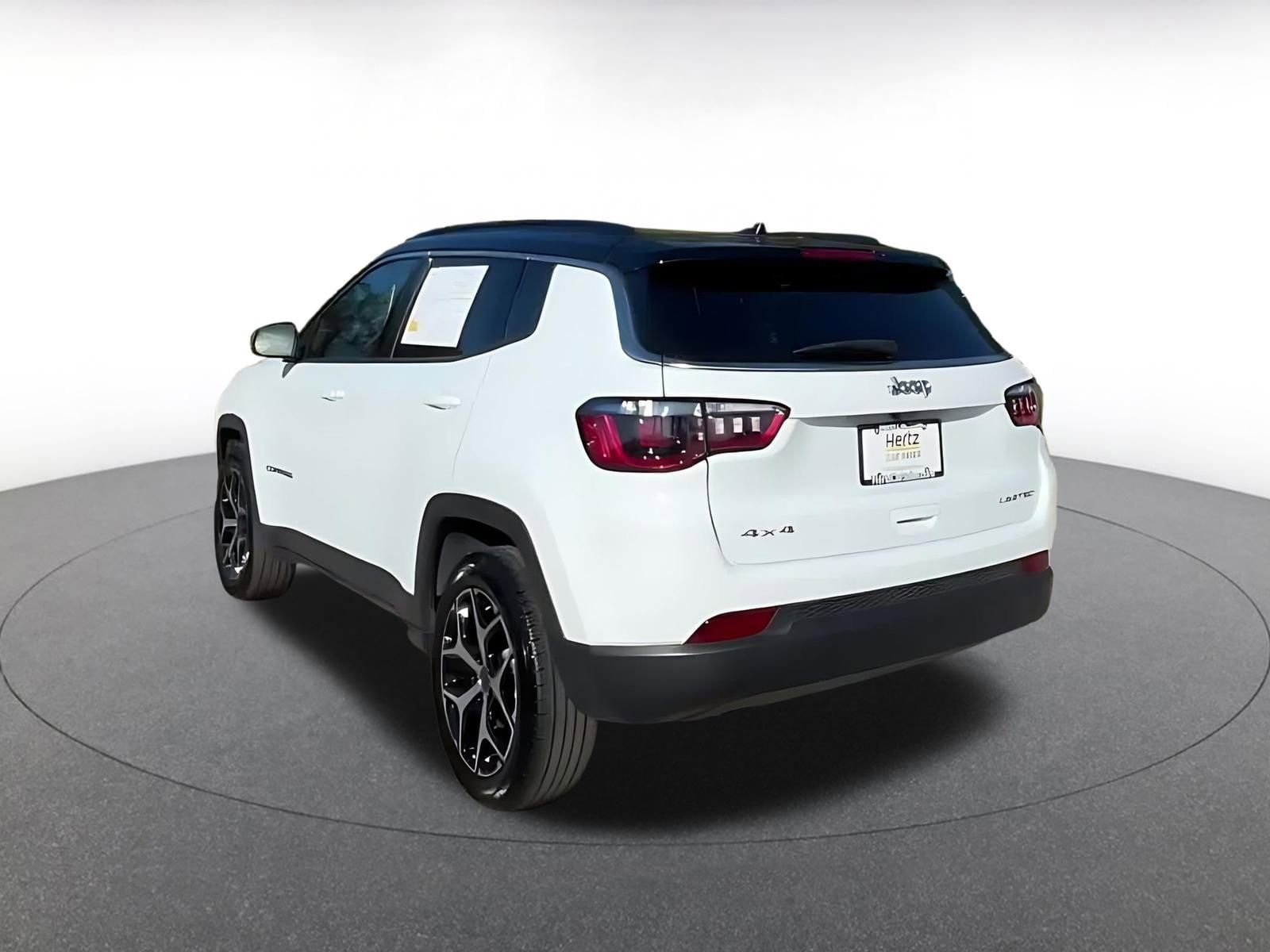 Thumbnail: 2025 Jeep Compass - 17