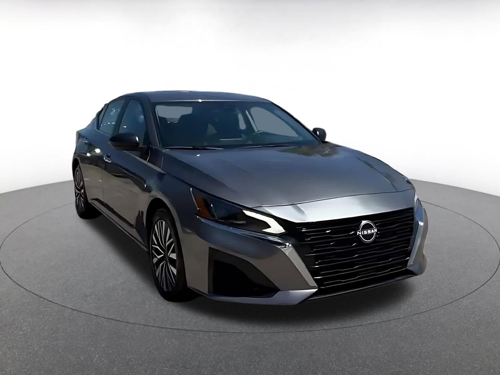 Thumbnail: 2025 Nissan Altima - 3
