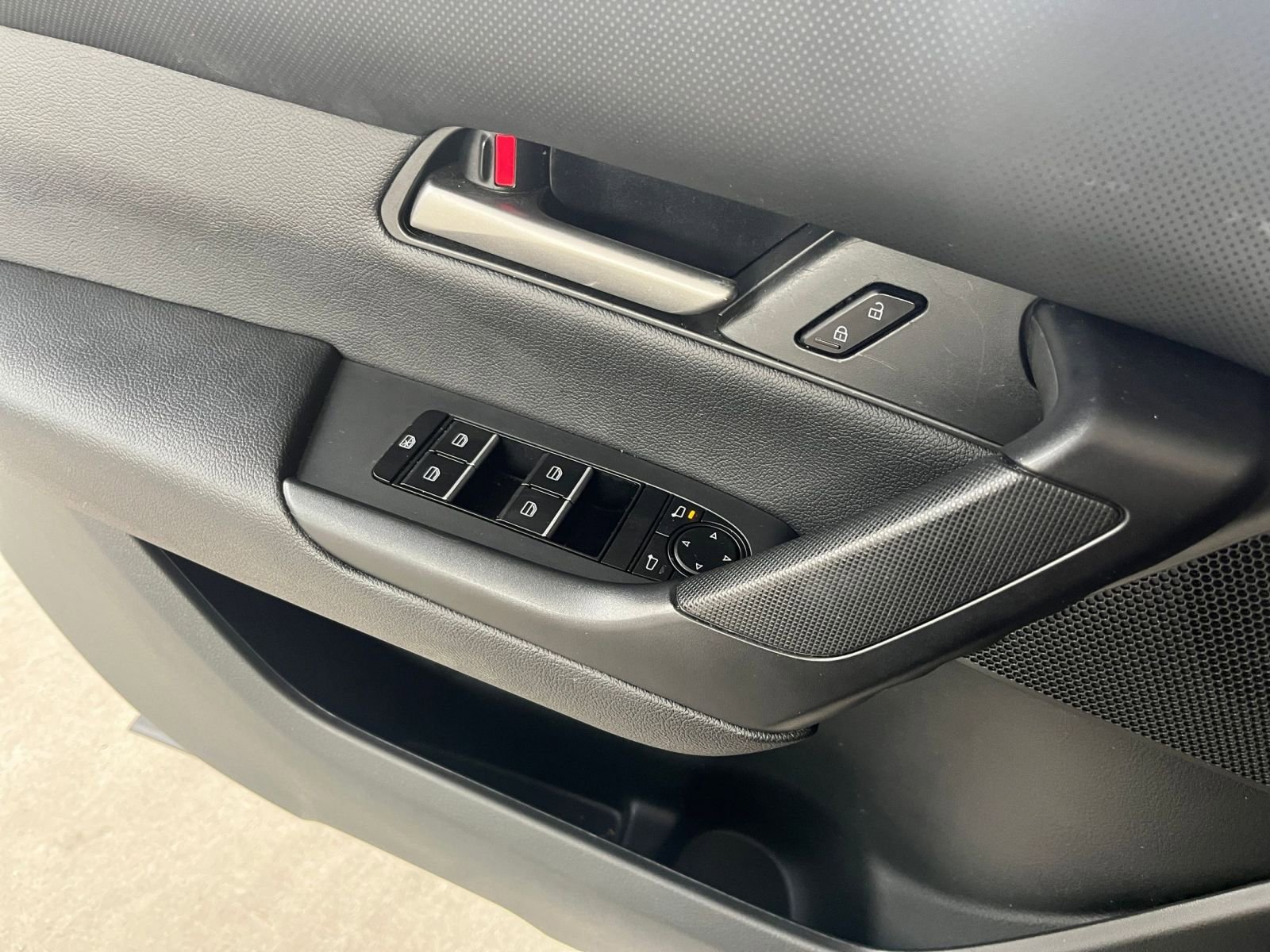 Thumbnail: 2025 Mazda CX-50 - 20