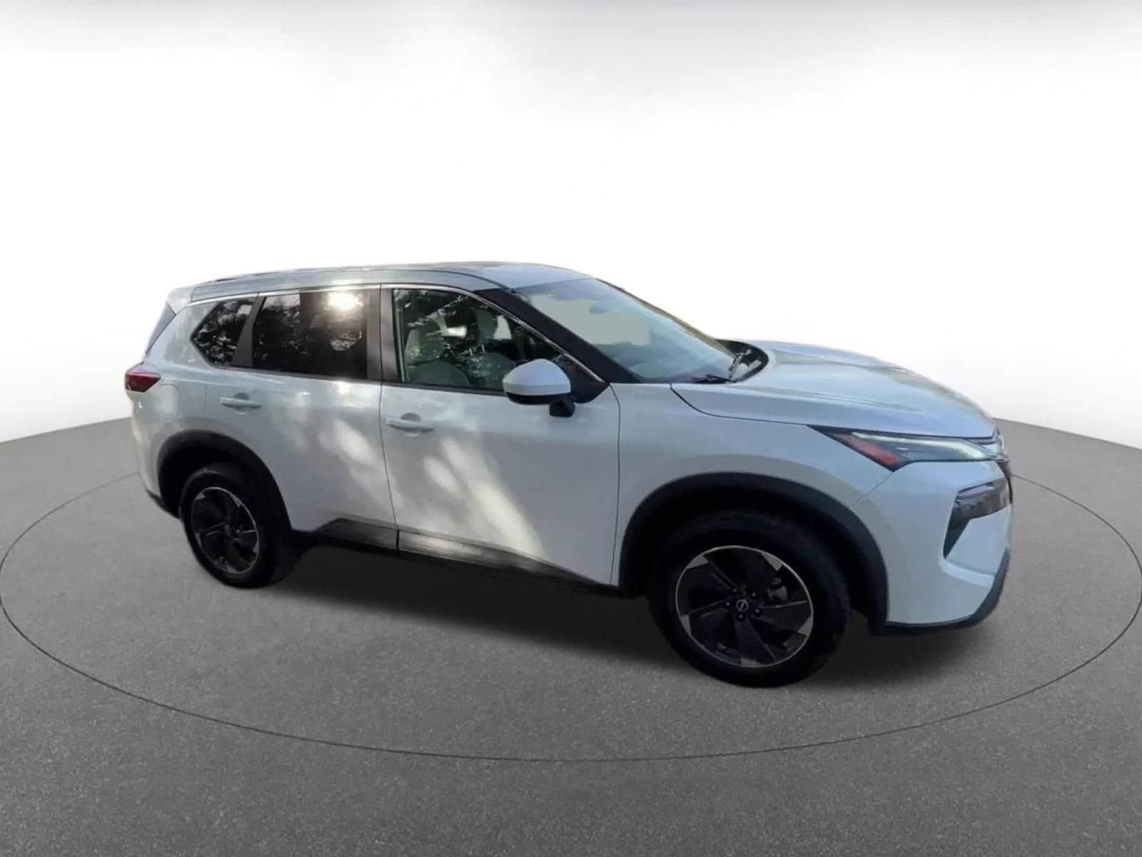 Thumbnail: 2025 Nissan Rogue - 2