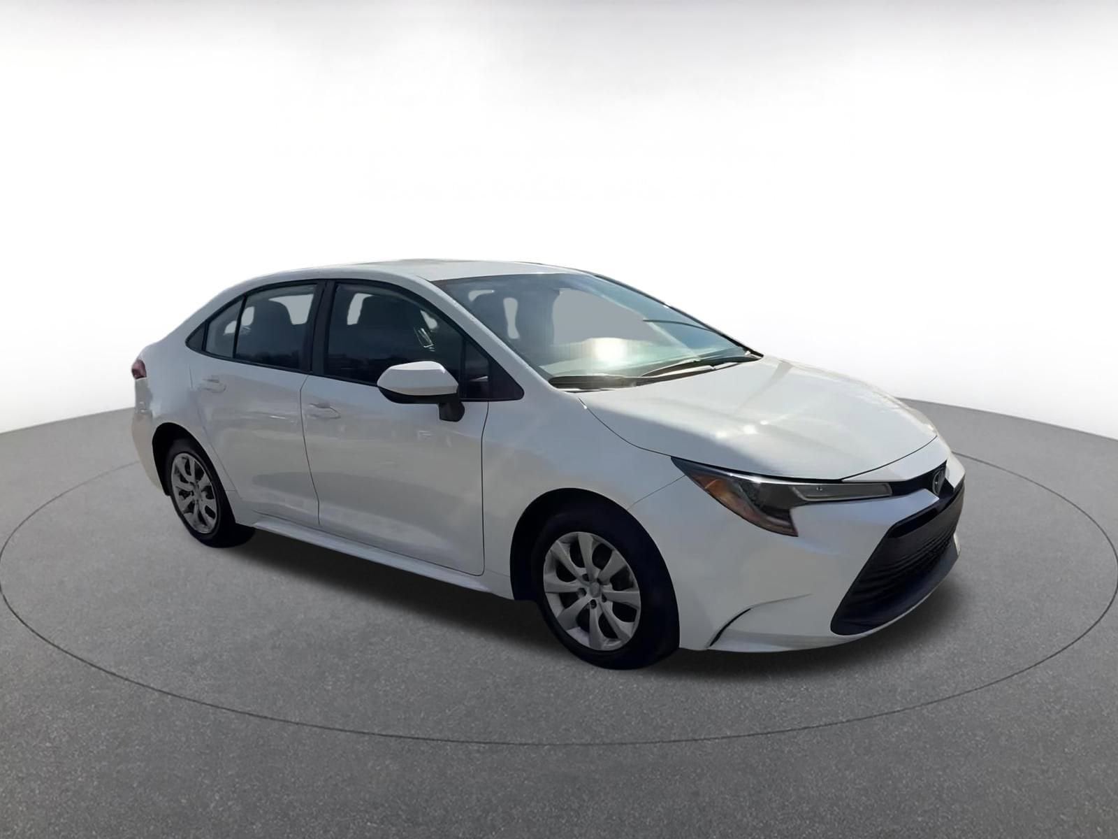 Thumbnail: 2025 Toyota Corolla - 2