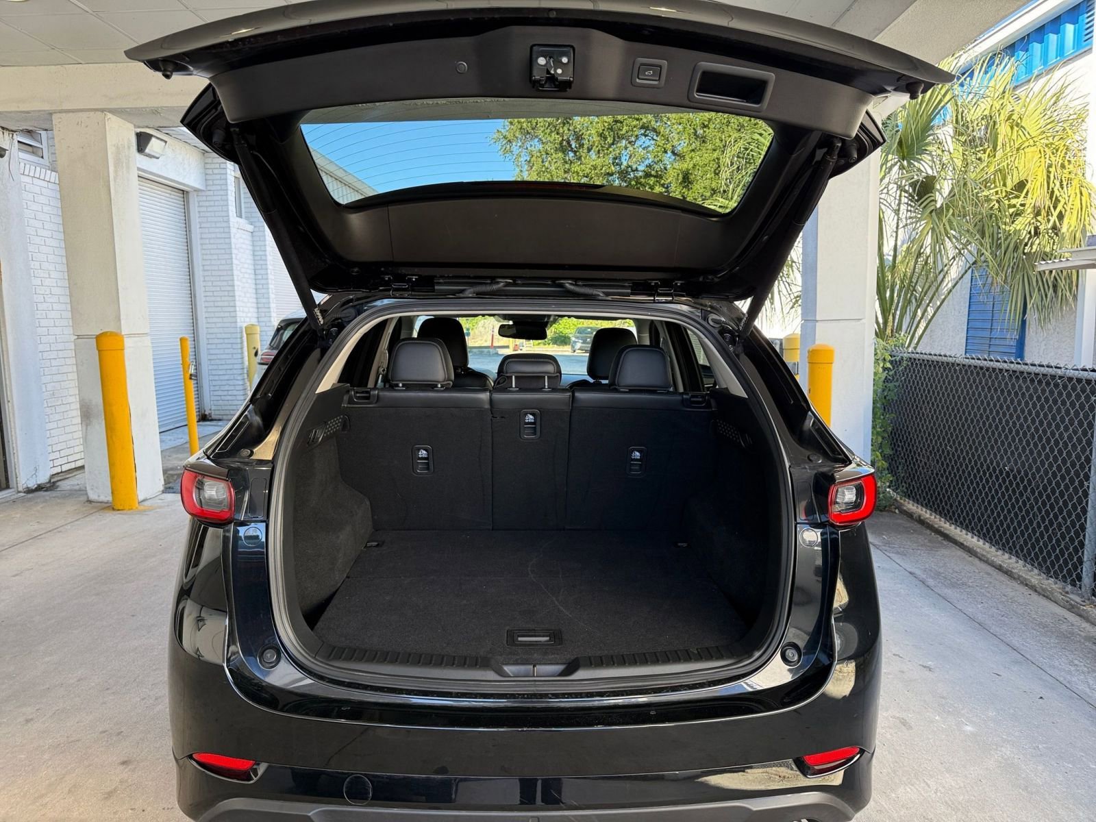 Thumbnail: 2025 Mazda CX-5 - 31