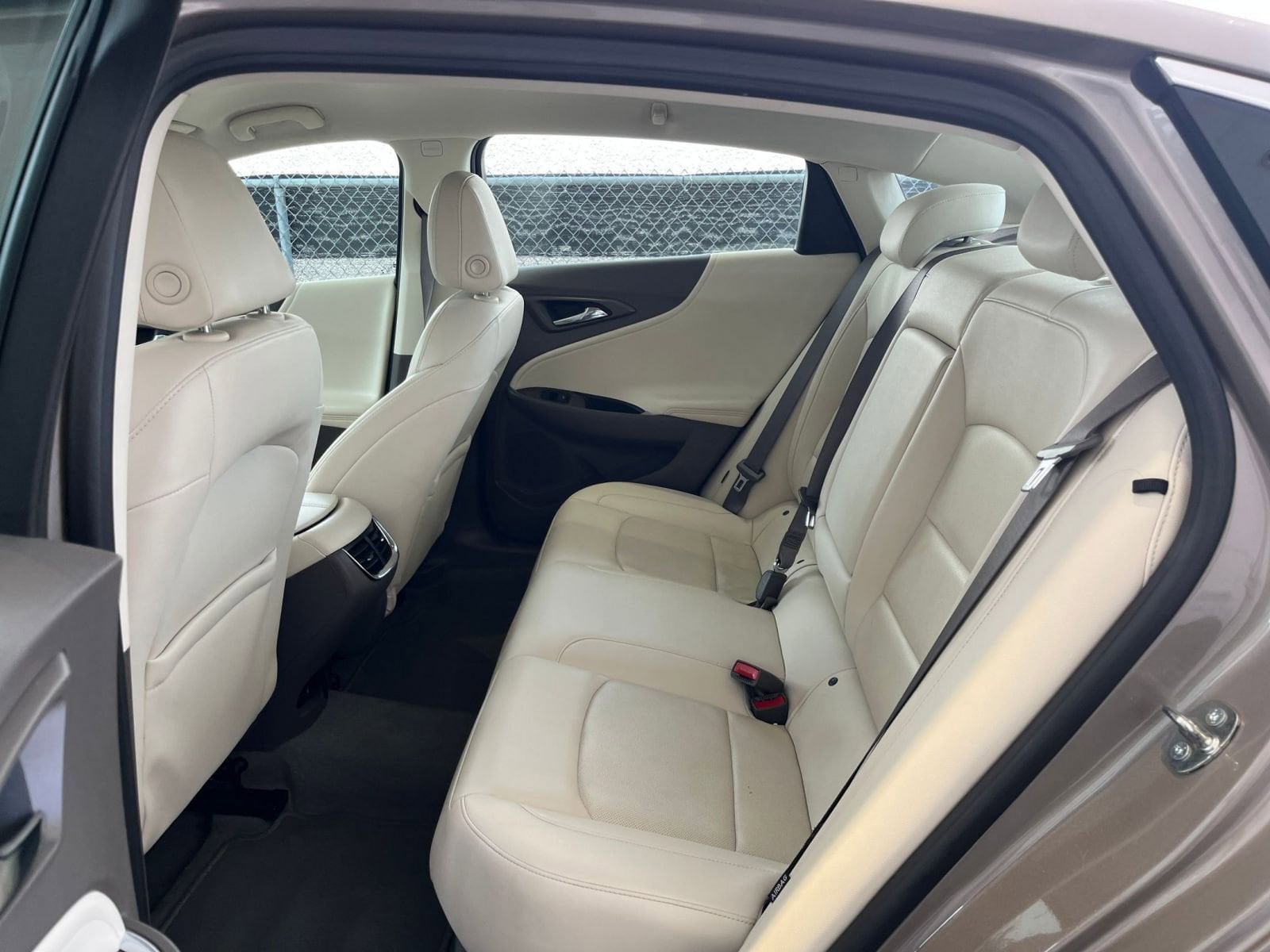 Thumbnail: 2024 Chevrolet Malibu - 25