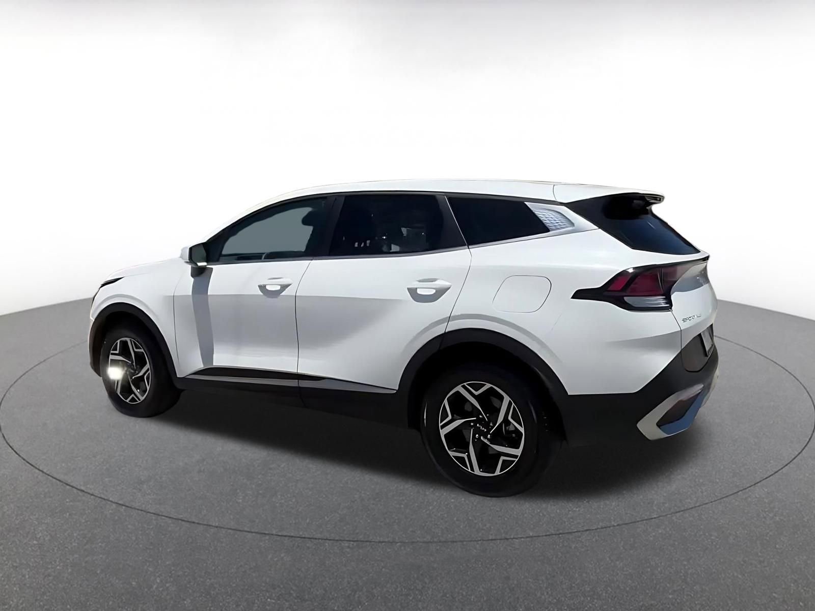 Thumbnail: 2025 Kia Sportage - 10