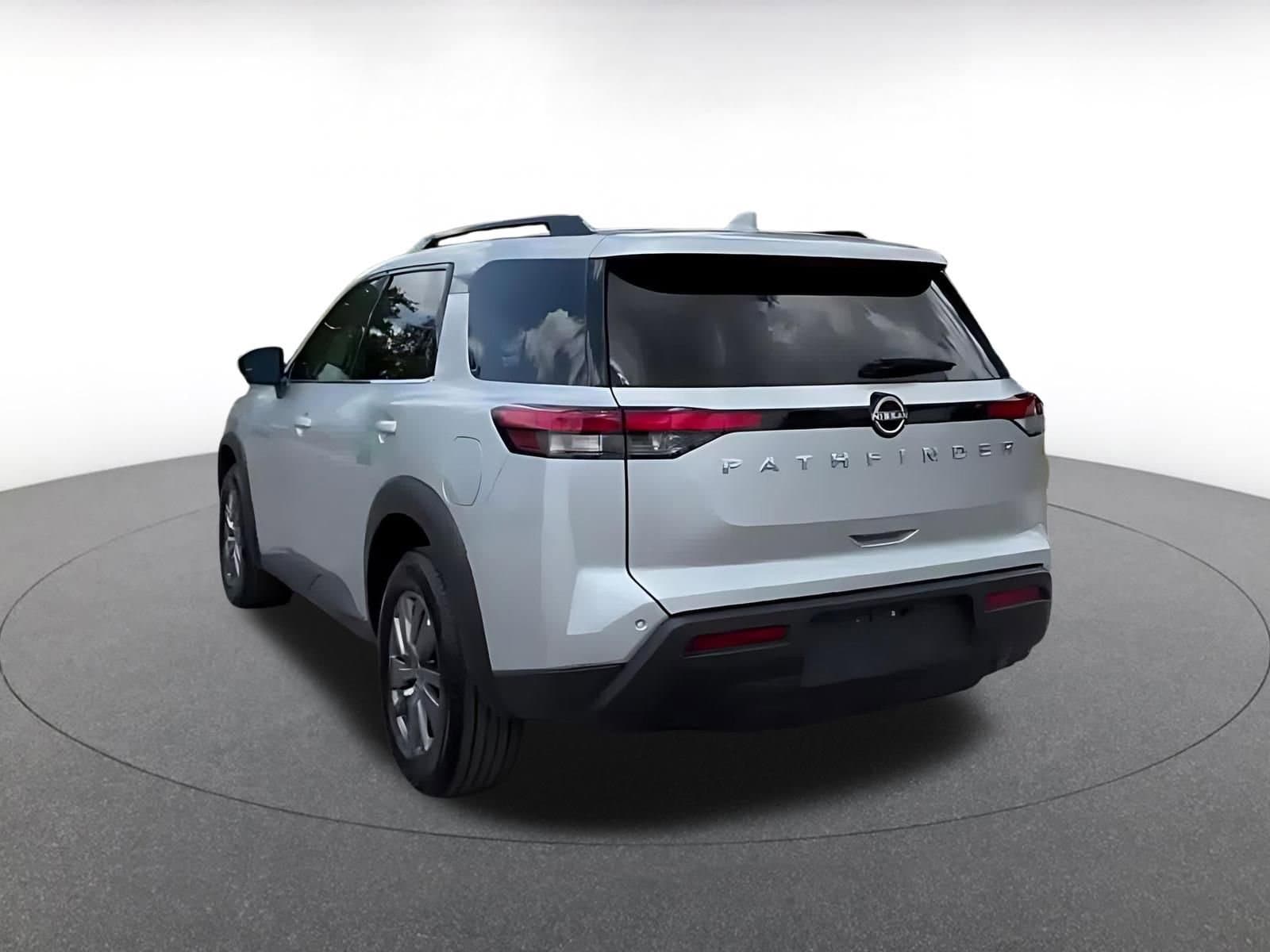 Thumbnail: 2025 Nissan Pathfinder - 11
