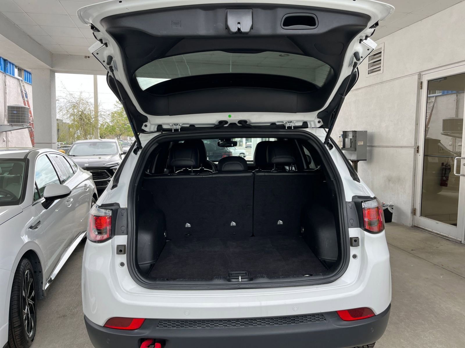 Thumbnail: 2025 Jeep Compass - 31